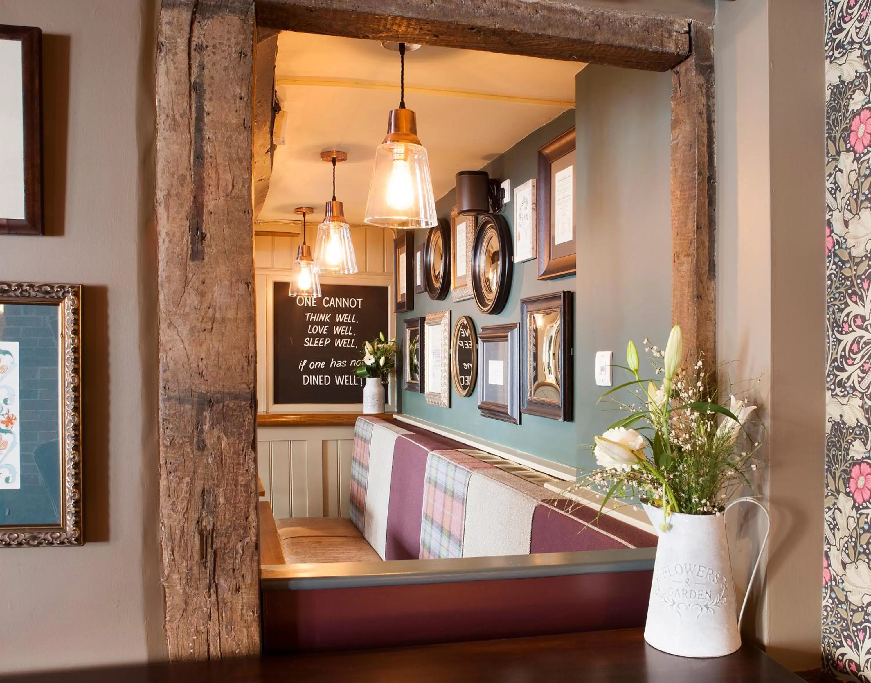 Lounge or bar in The Green Dragon