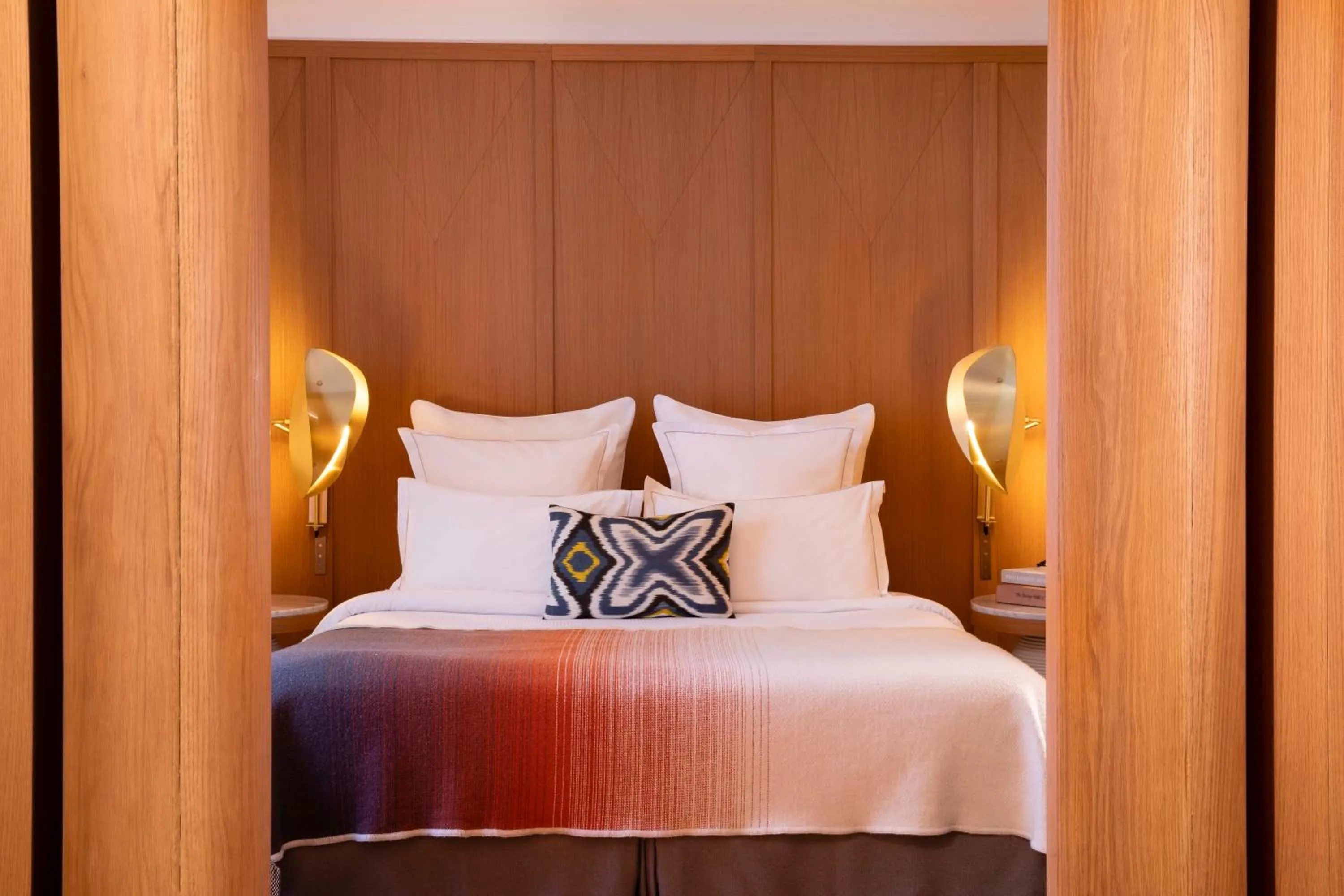 Prestige Suite in Hôtel Vernet Champs Elysées Paris