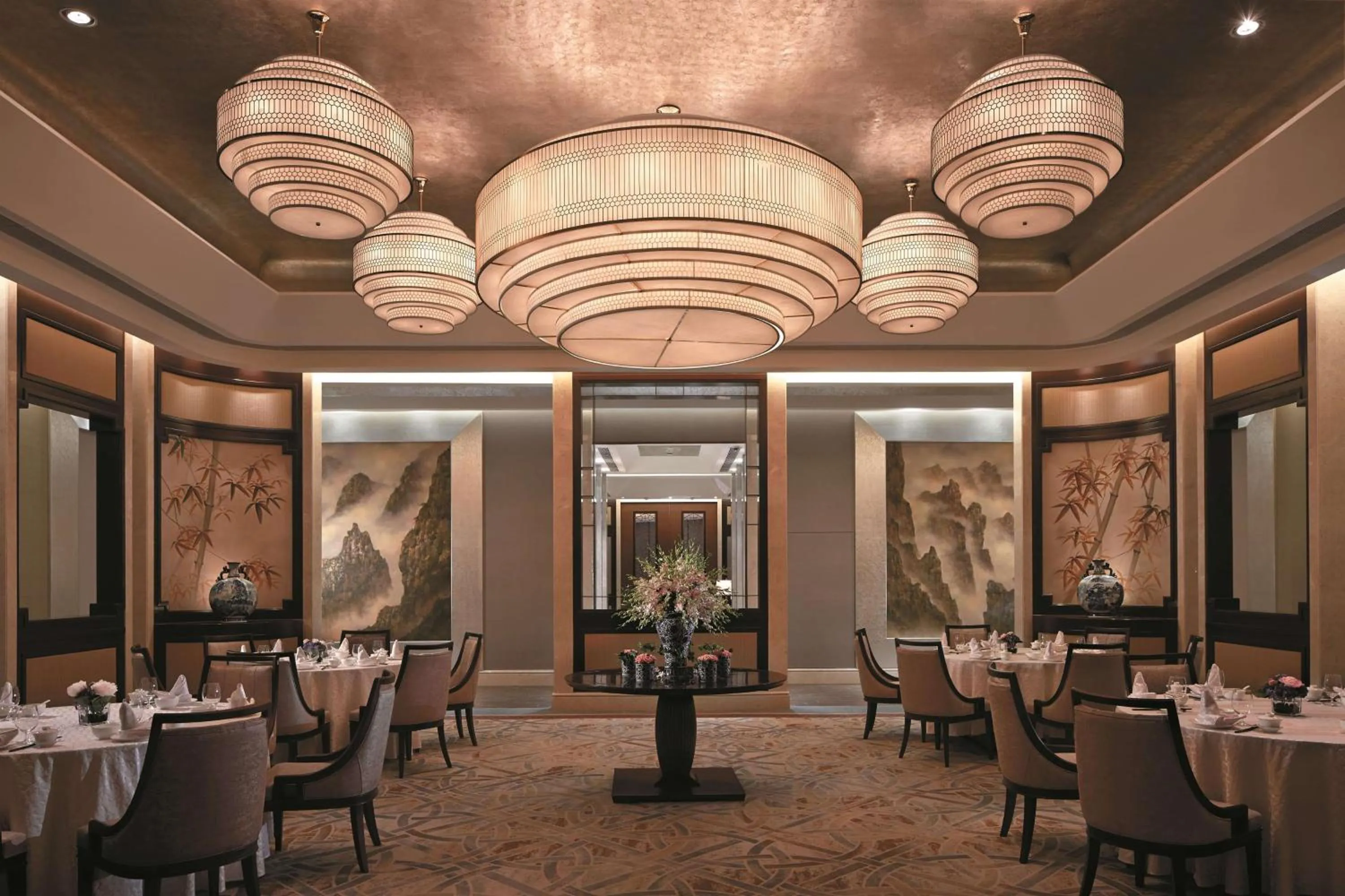 Restaurant/places to eat in Shangri-La Nanchang丨All room offer river views Just one stop from the Pavilion of Prince Teng