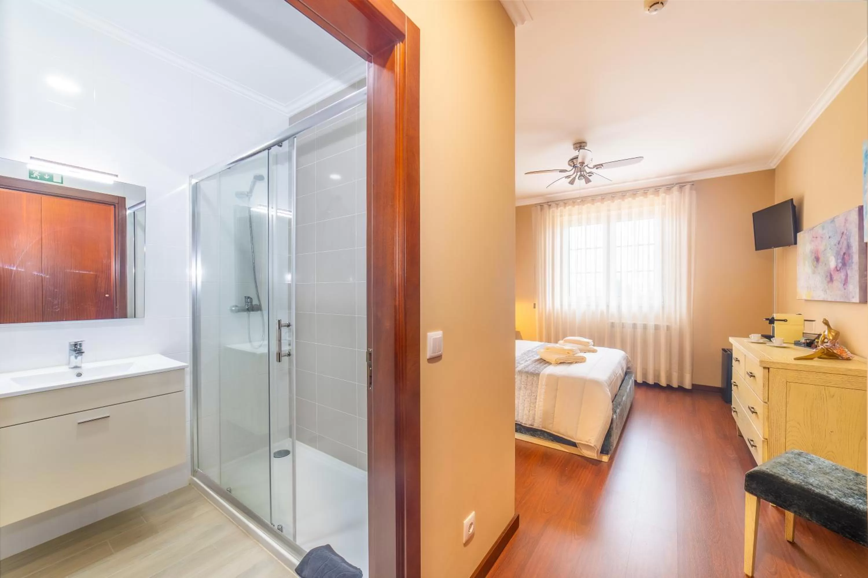 Bedroom, Bed in Boa Vida Alojamentos