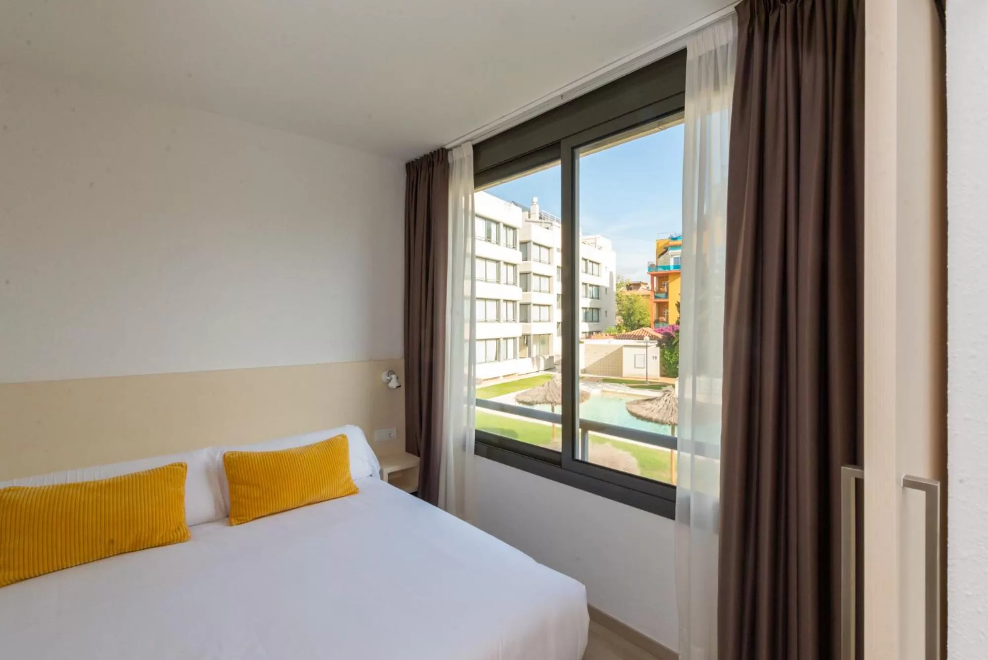 Bedroom, Bed in Atenea Park Suites & Apartments