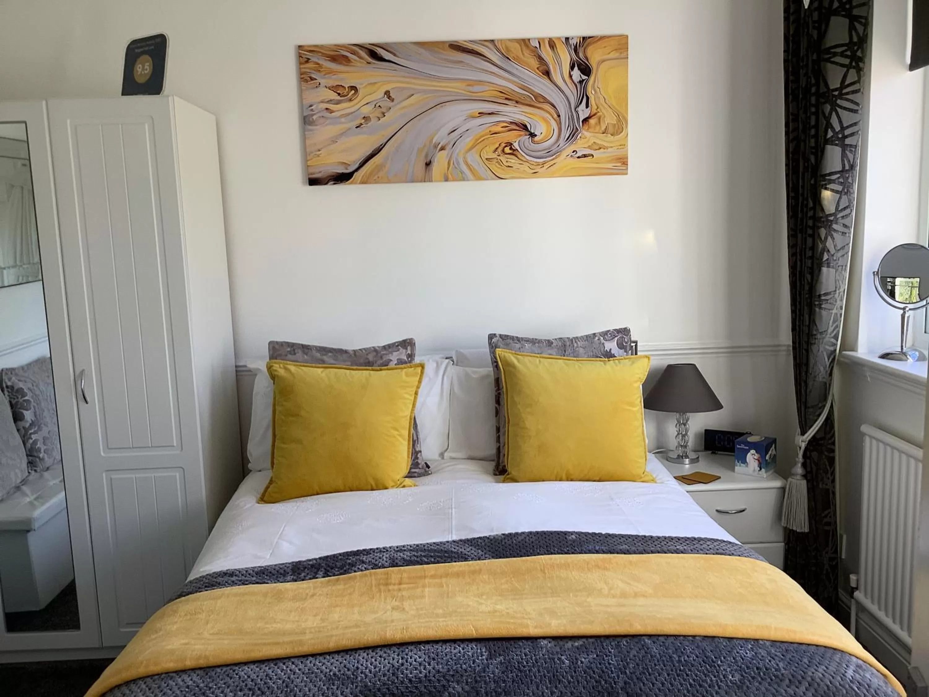 Bed in Ragged Hall Lane