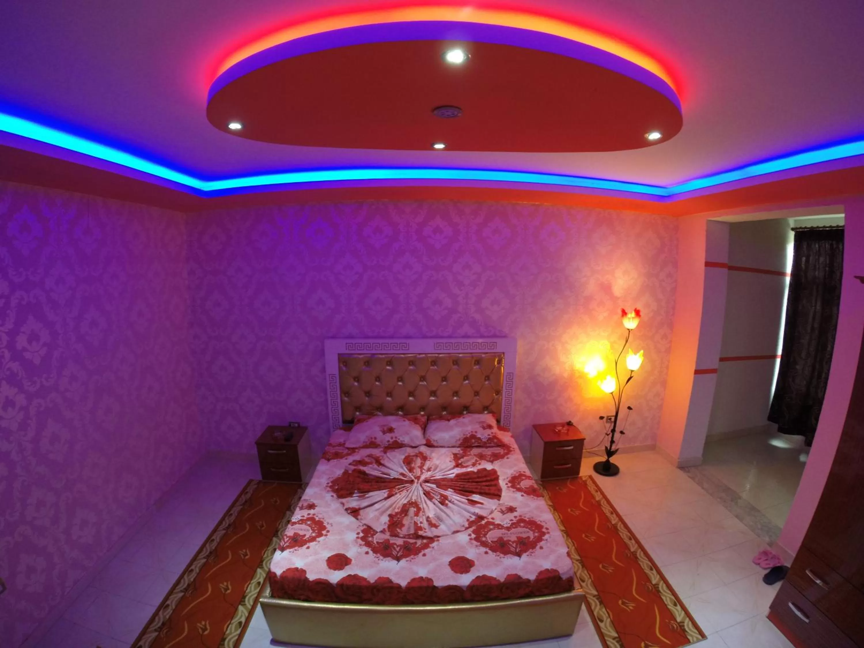 Bed in Hotel Buza