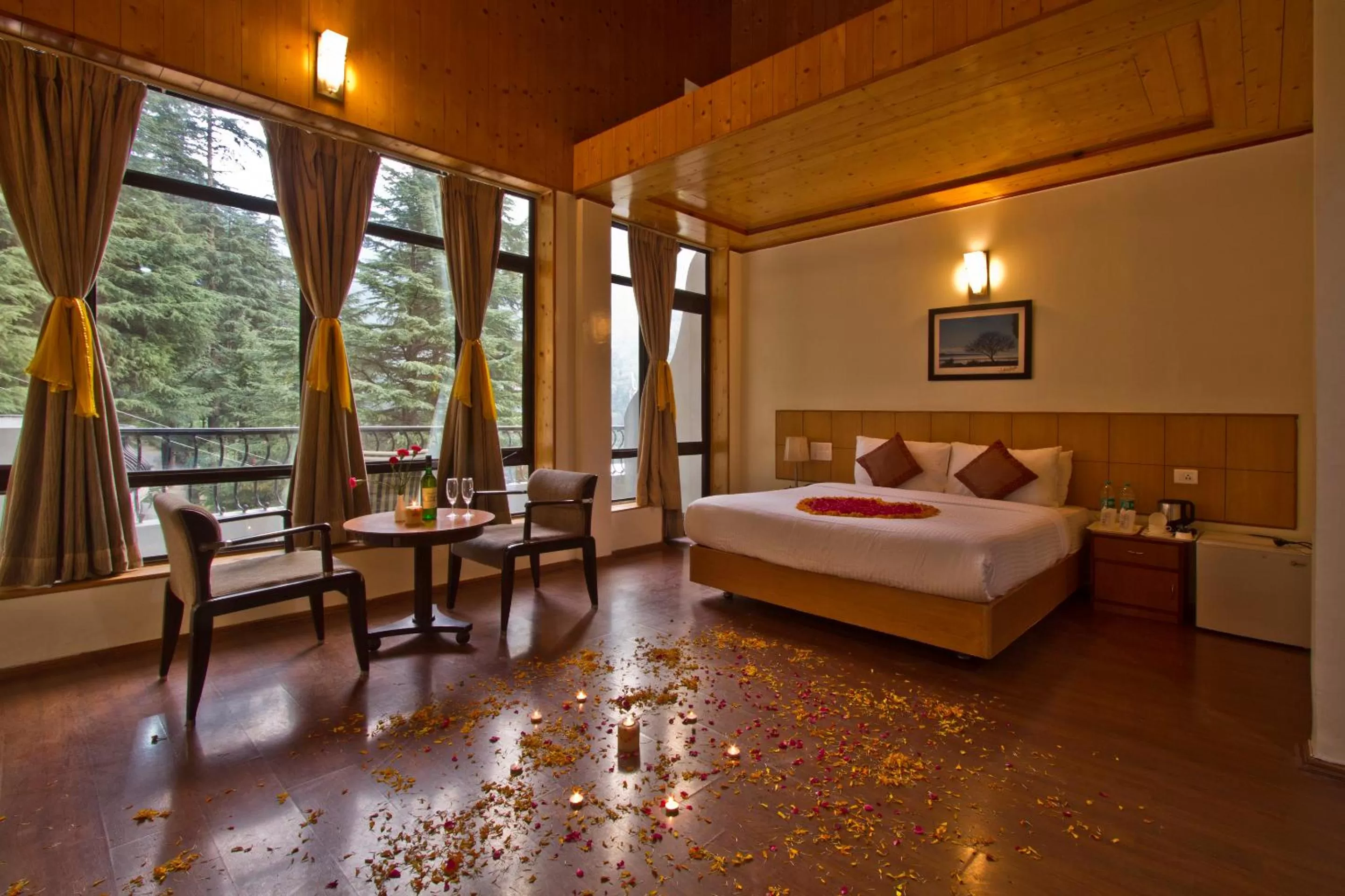 Photo of the whole room, Bed in Hotel Broadways Inn