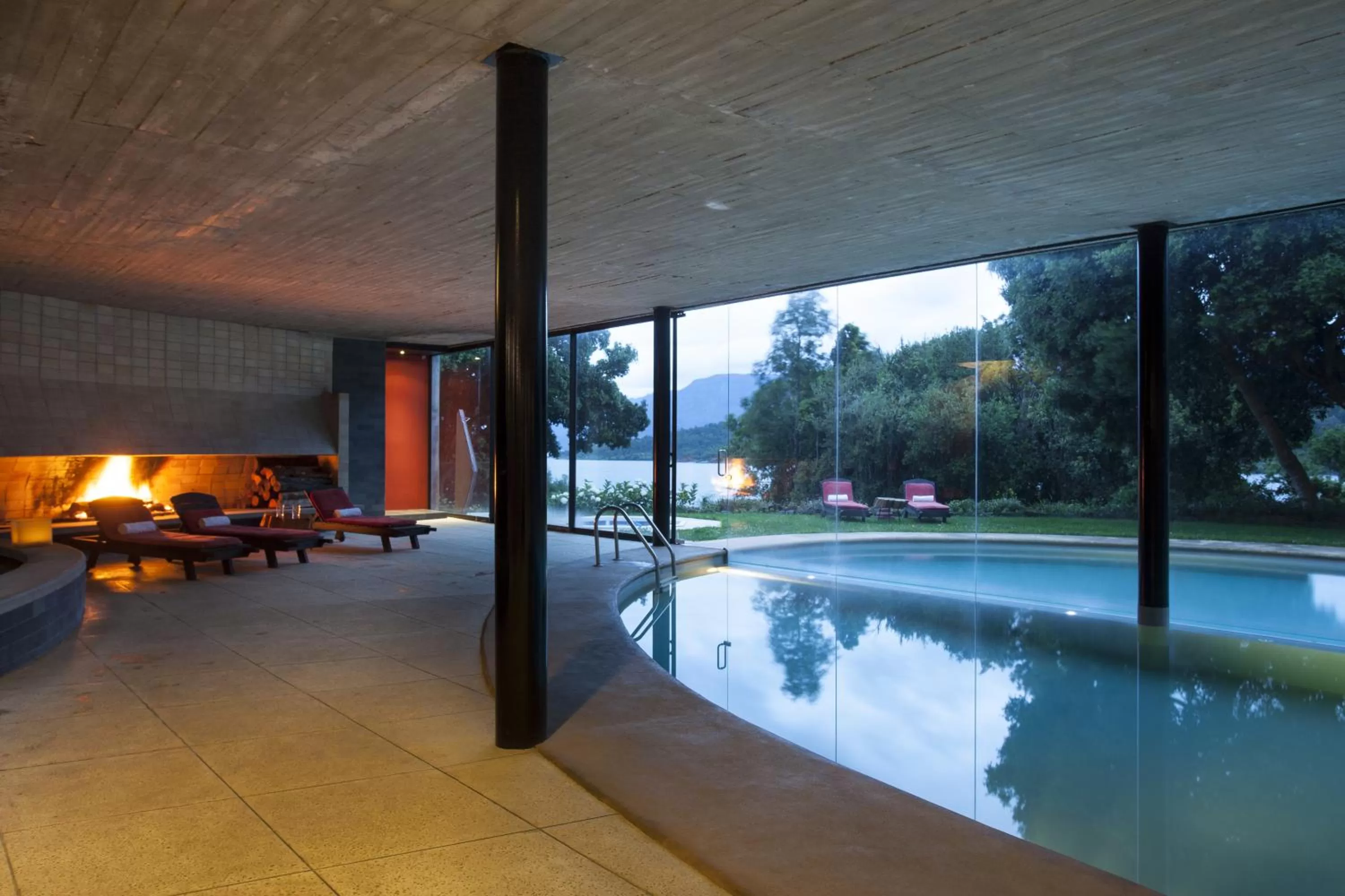 Spa and wellness centre/facilities, Swimming Pool in Hotel Antumalal