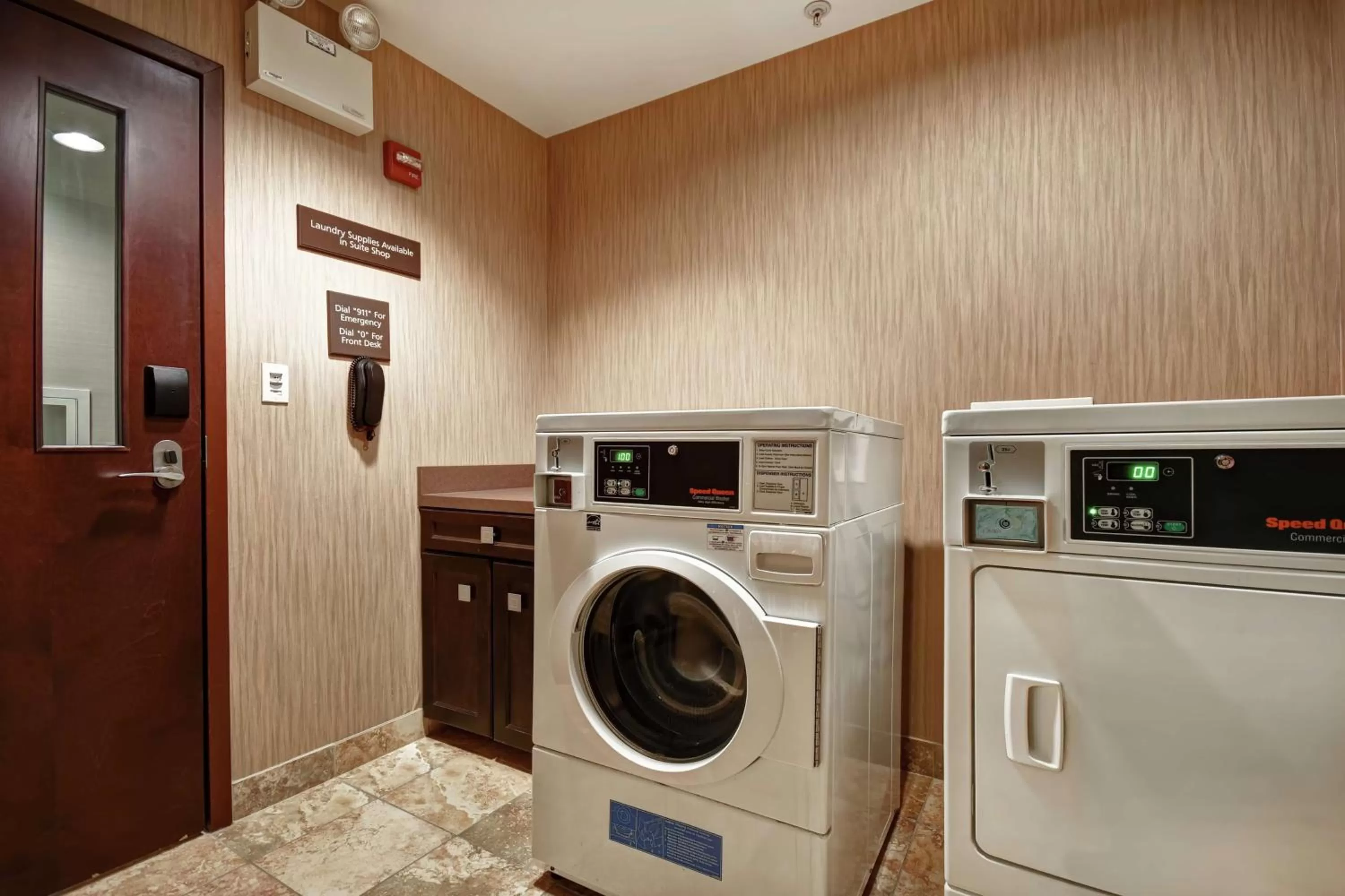 Property building in Hampton Inn & Suites Detroit-Canton