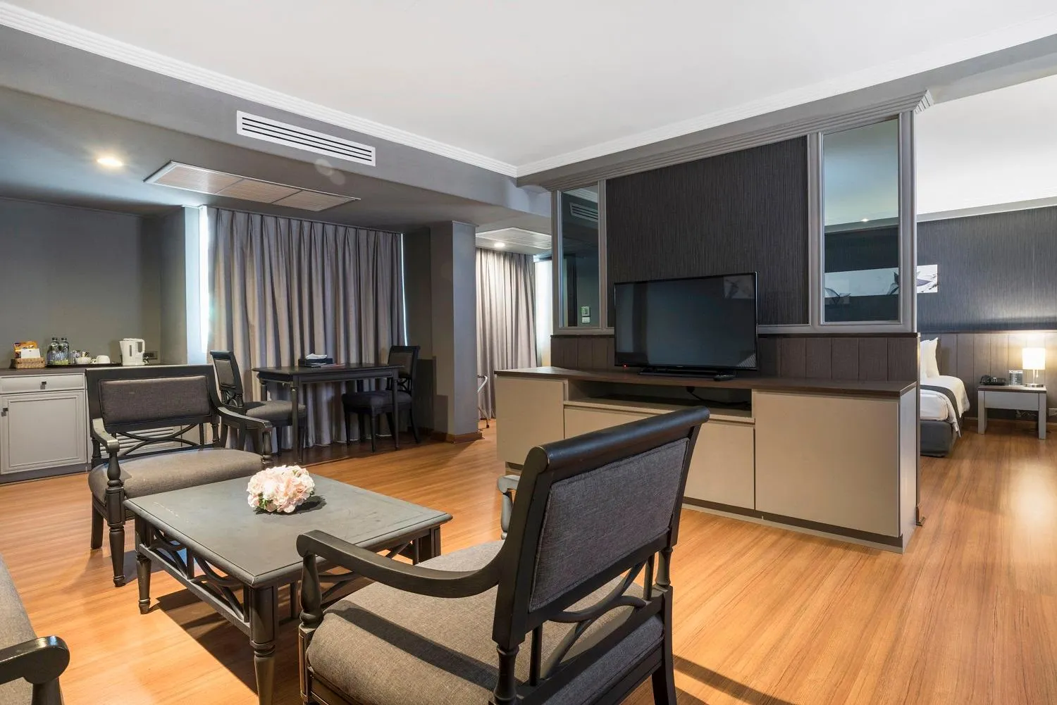 Living room in SC Park Hotel