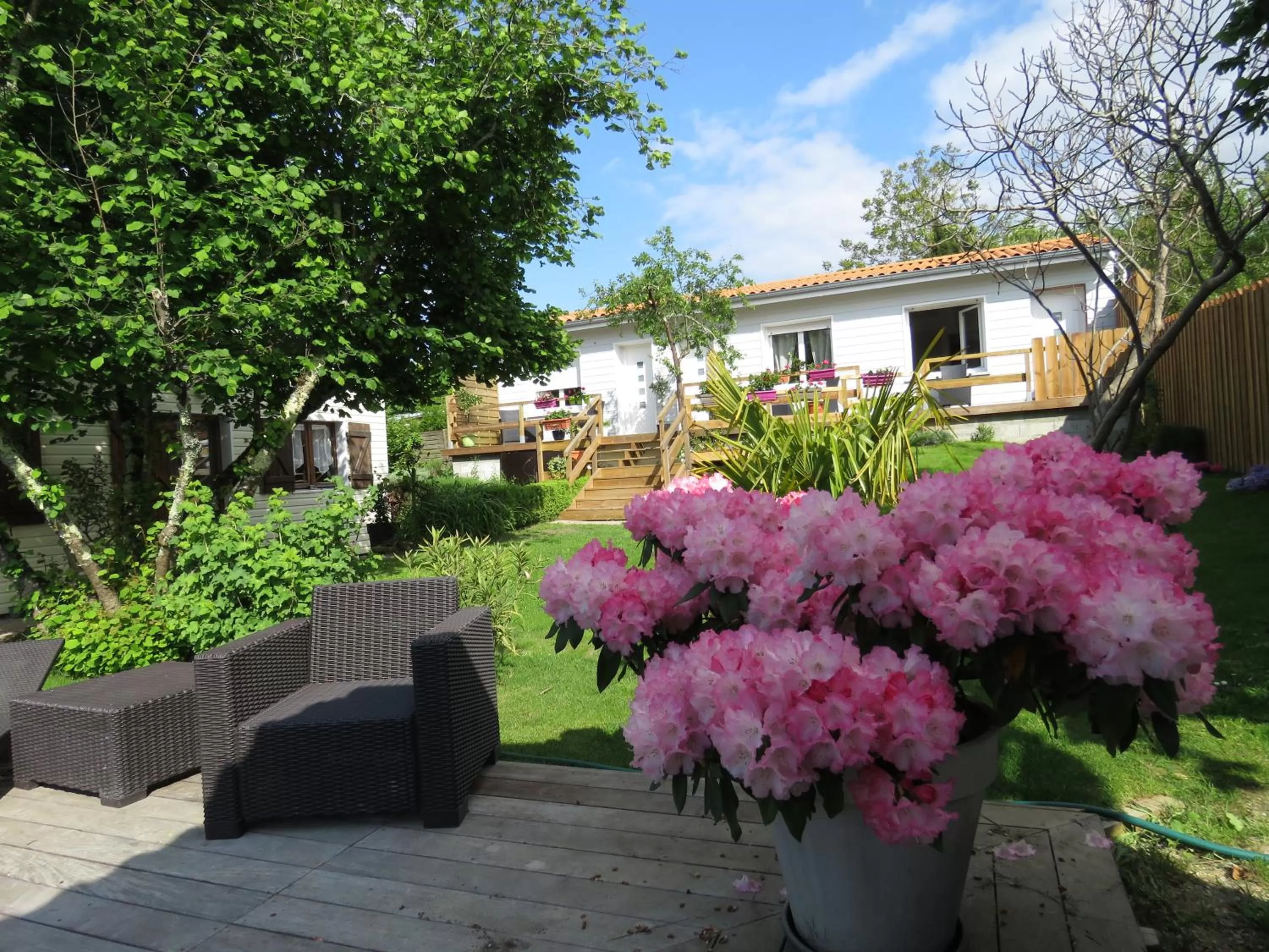 Garden view in Les Arums de Fondeminjean