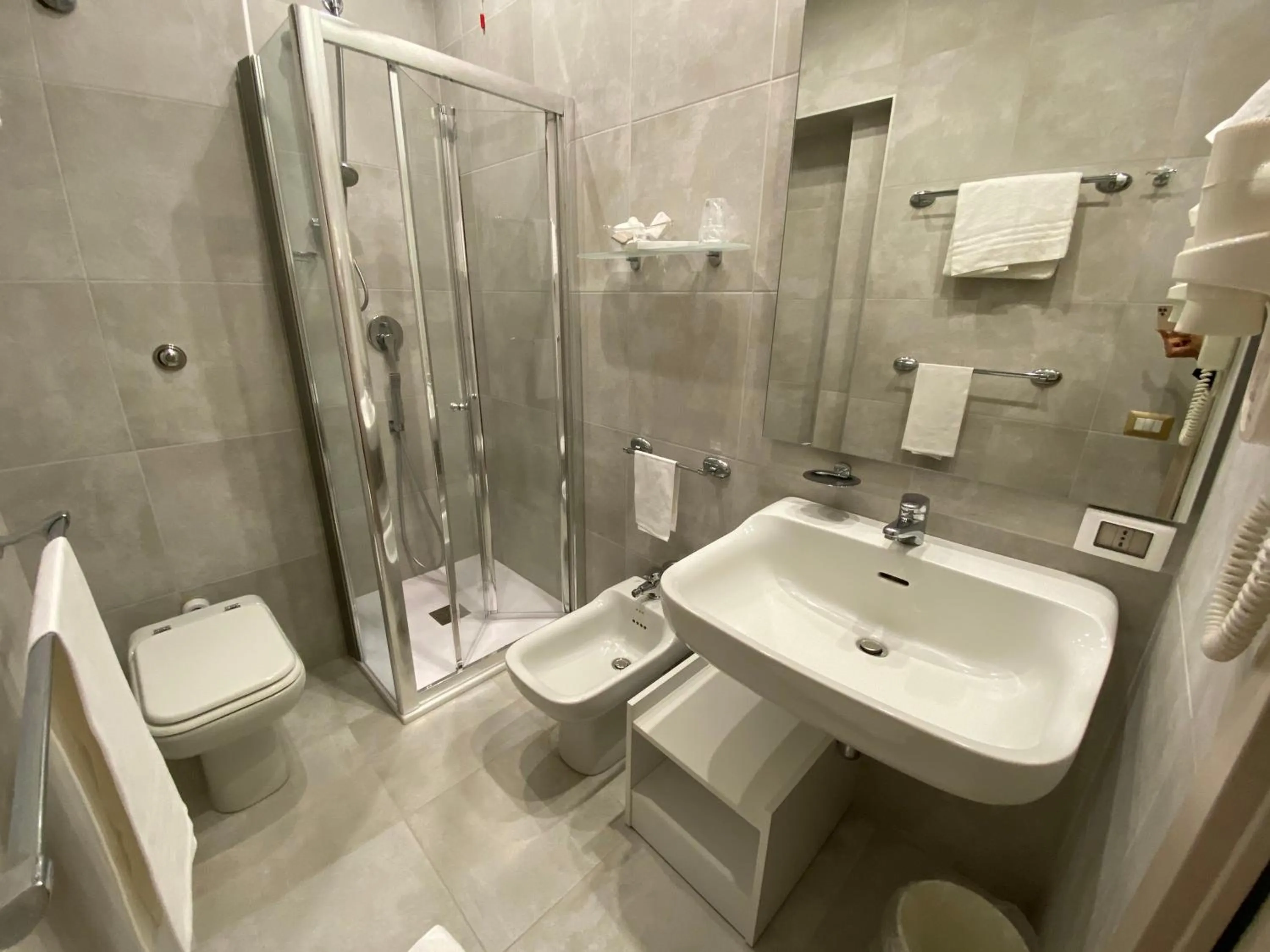 Bathroom in Hotel Cicolella