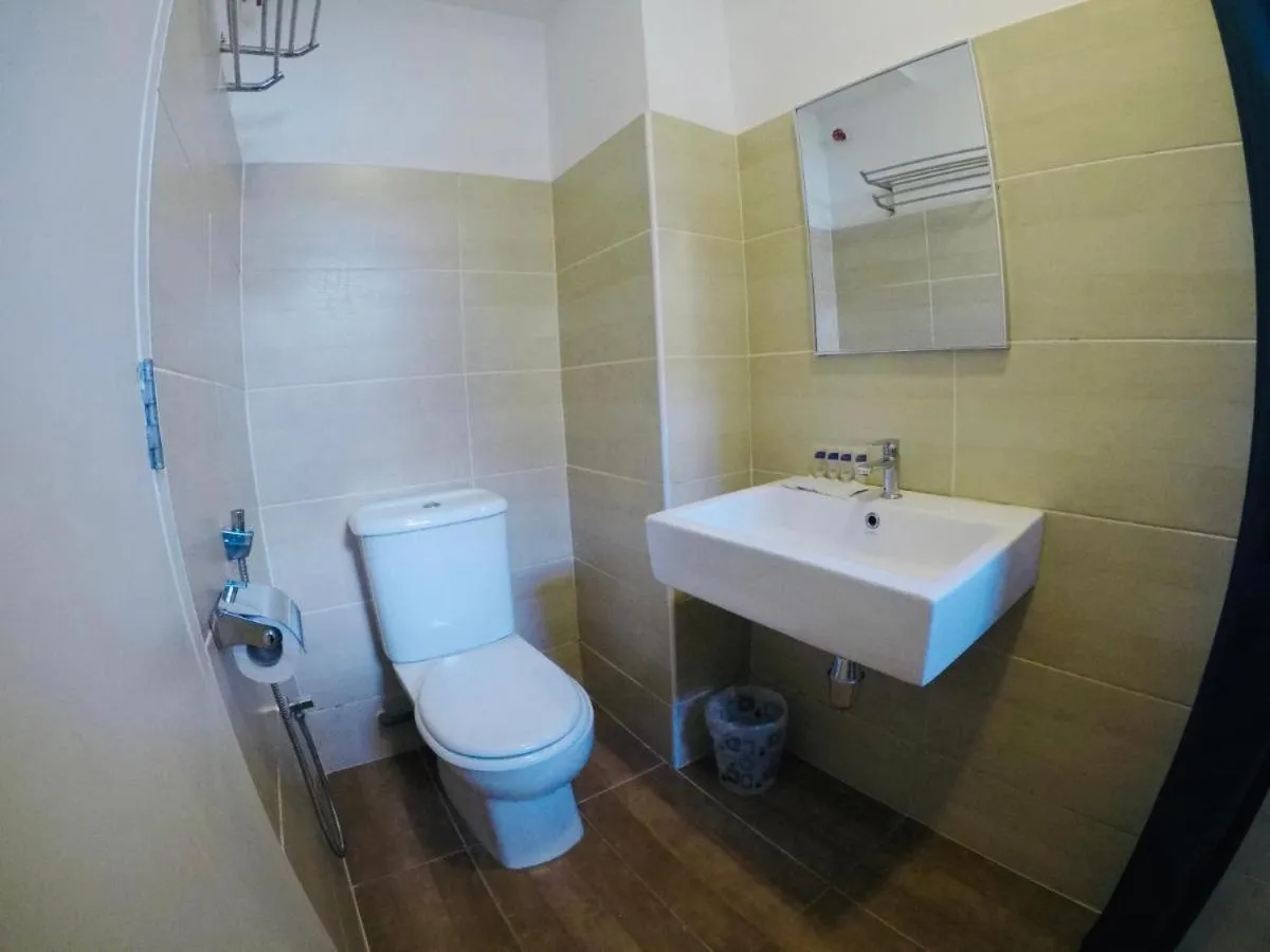 Bathroom in Hotel Zamburger Second Link