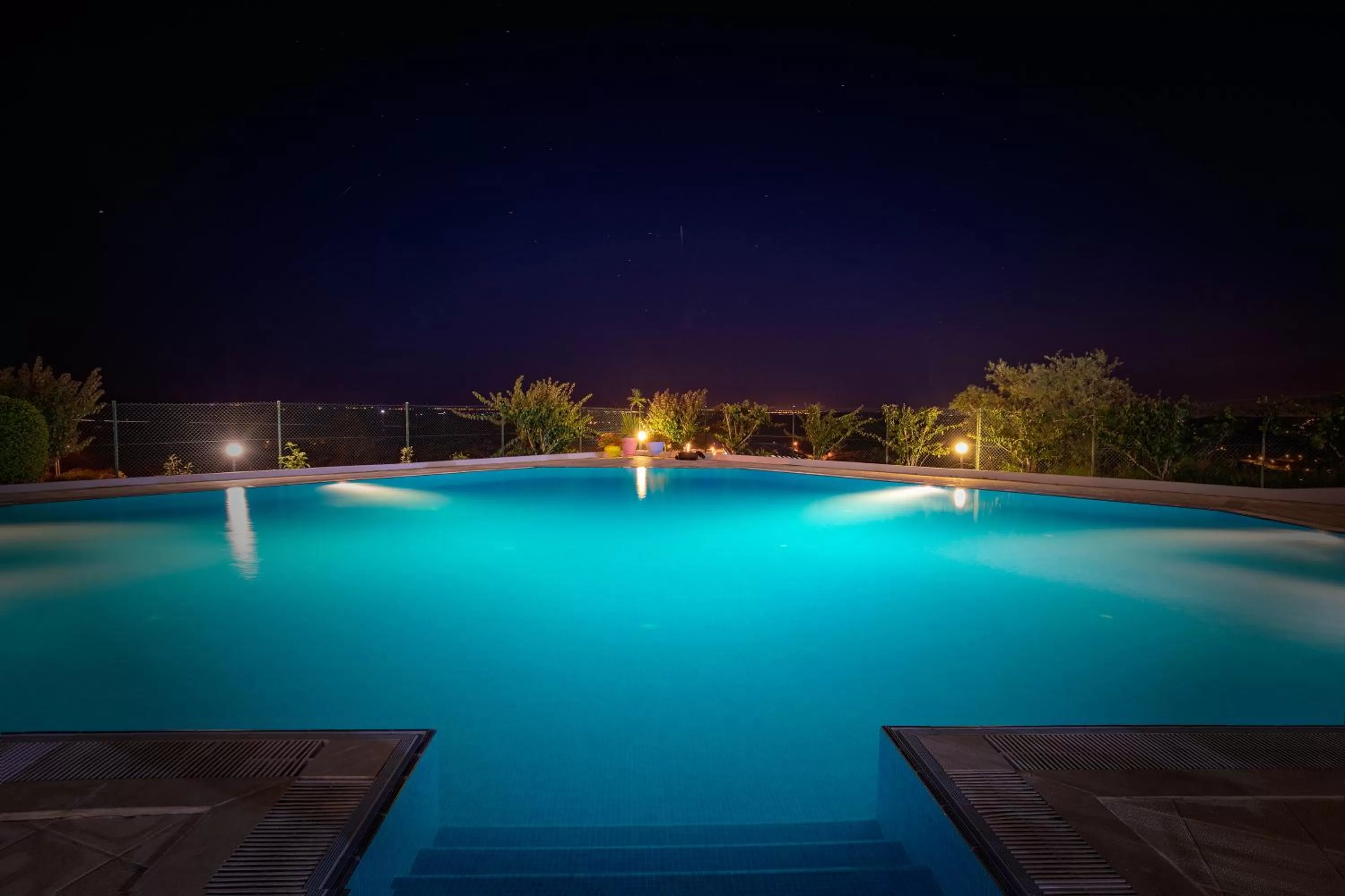 Pool view in Verdi Santarém
