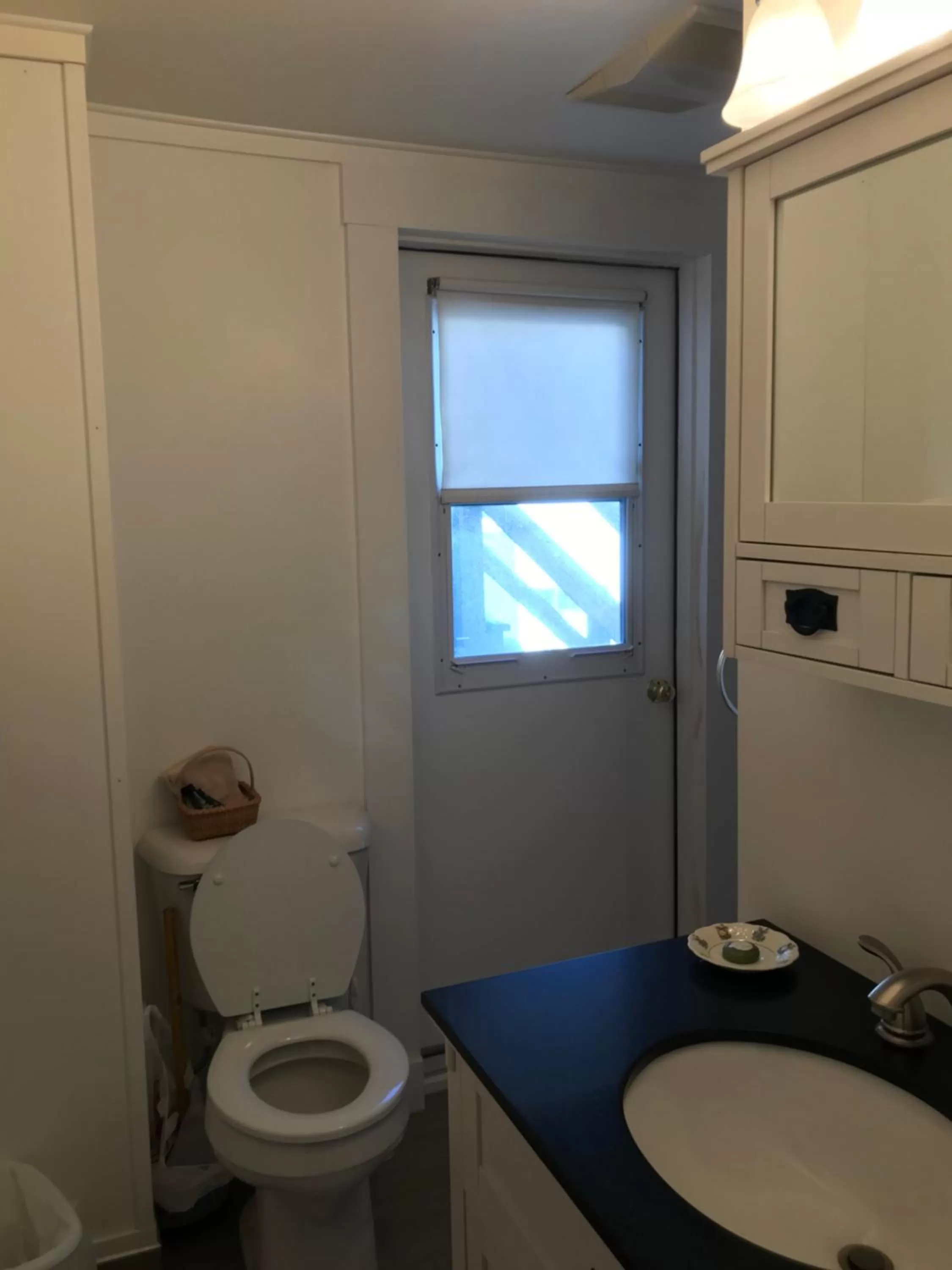 Bathroom in Maple Hill Farm Bed & Breakfast