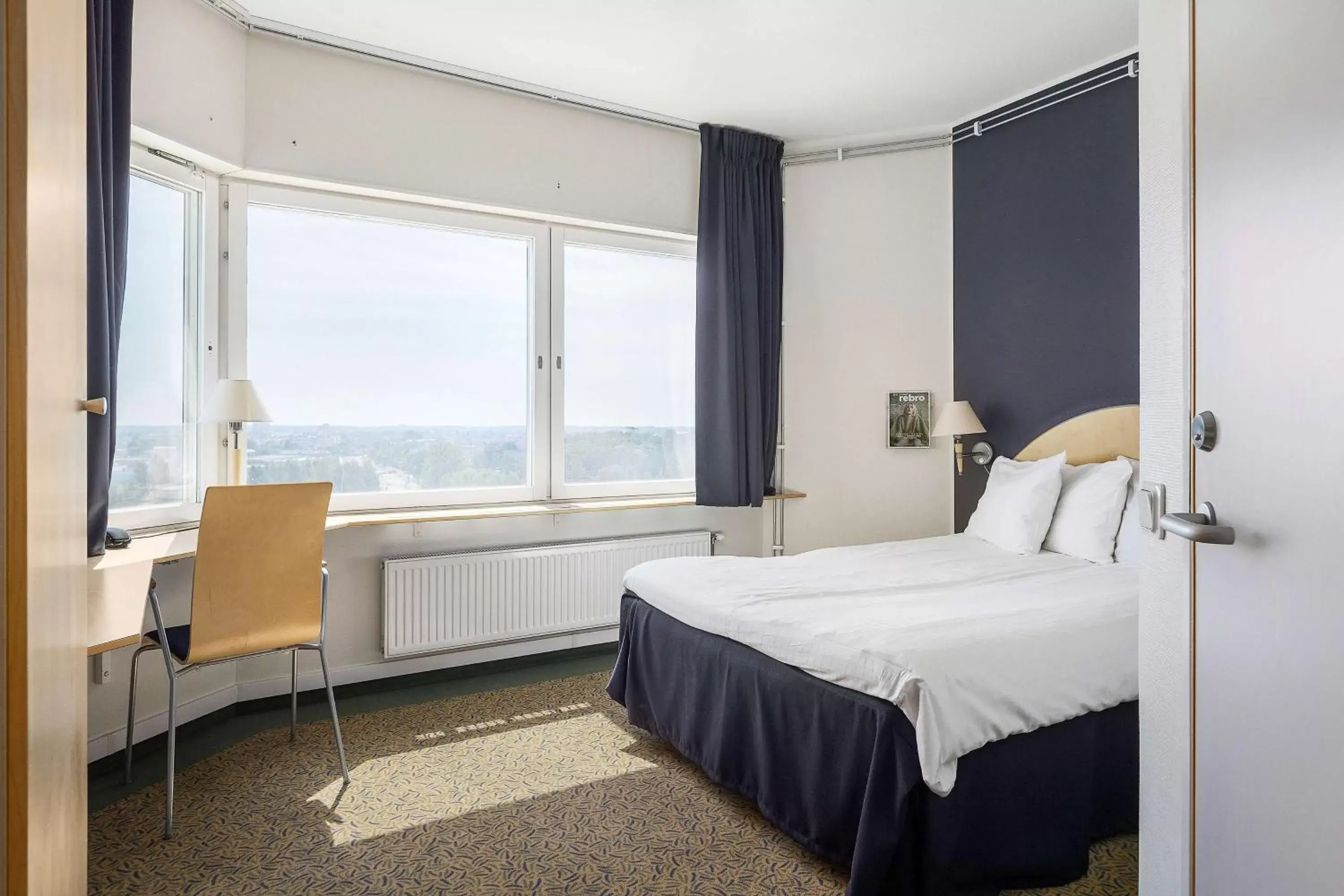 Standard Quadruple Room with Double Bed - Pet-Friendly/Non-Smoking in Best Western Eurostop Orebro Standard Quadruple Room with Double Bed - Pet-Friendly/Non-Smoking in Best Western Eurostop Orebro
