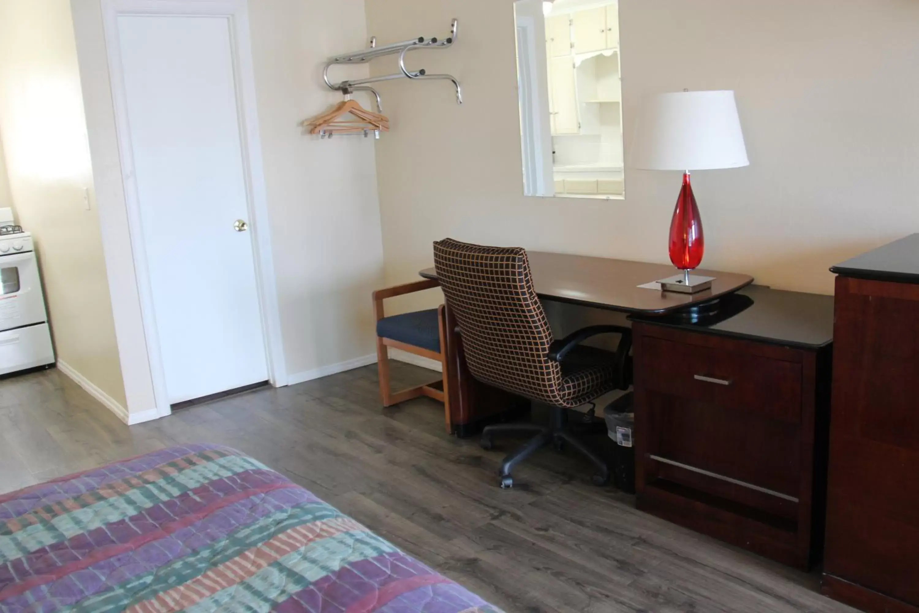 Superior Queen Room in Economy Inn Safford Superior Queen Room in Economy Inn Safford