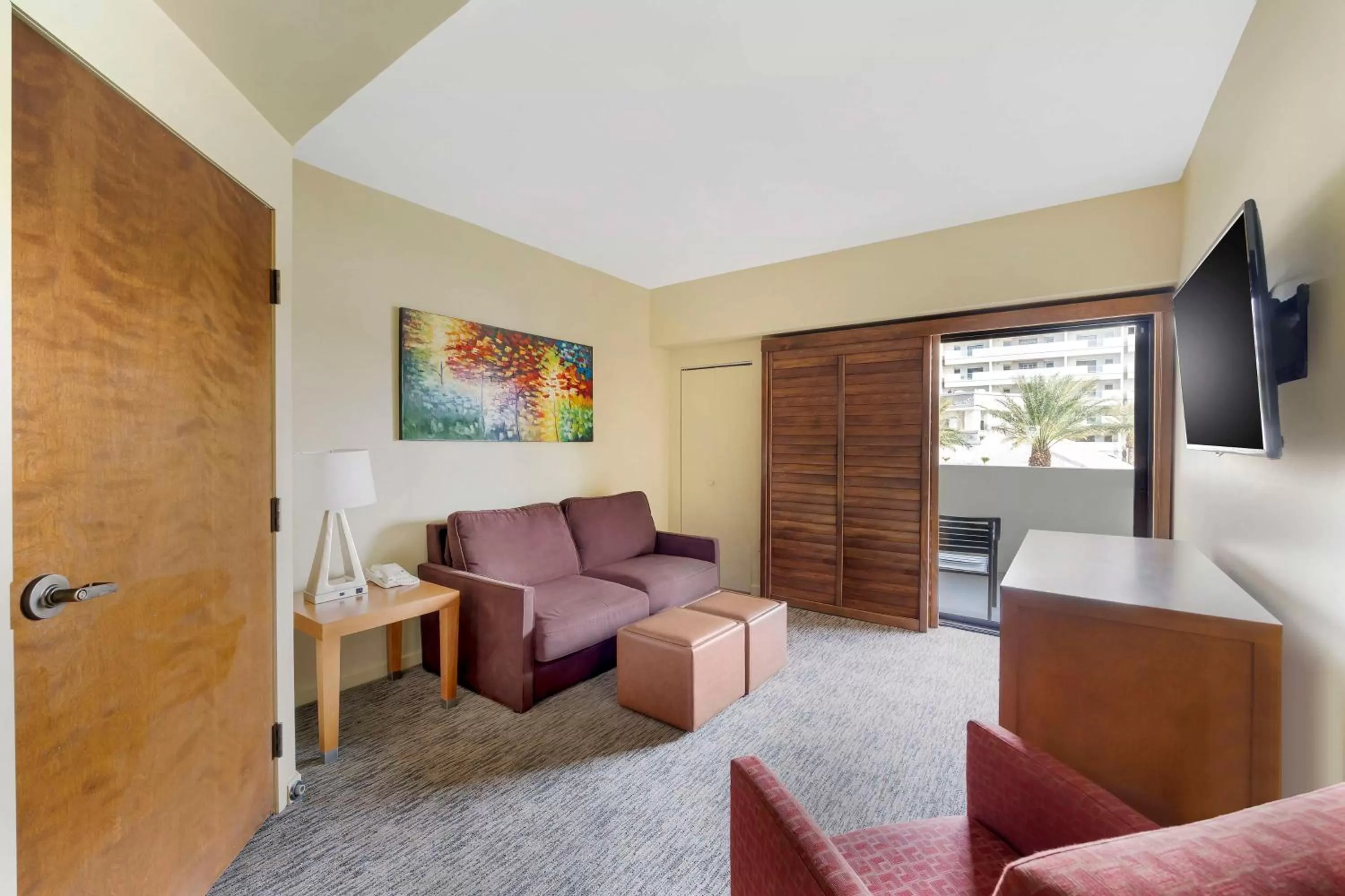 1 BEDROOM 1 KING SUITE WITH ACCESSIBLE TUB in Hilton Vacation Club Cancun Resort Las Vegas