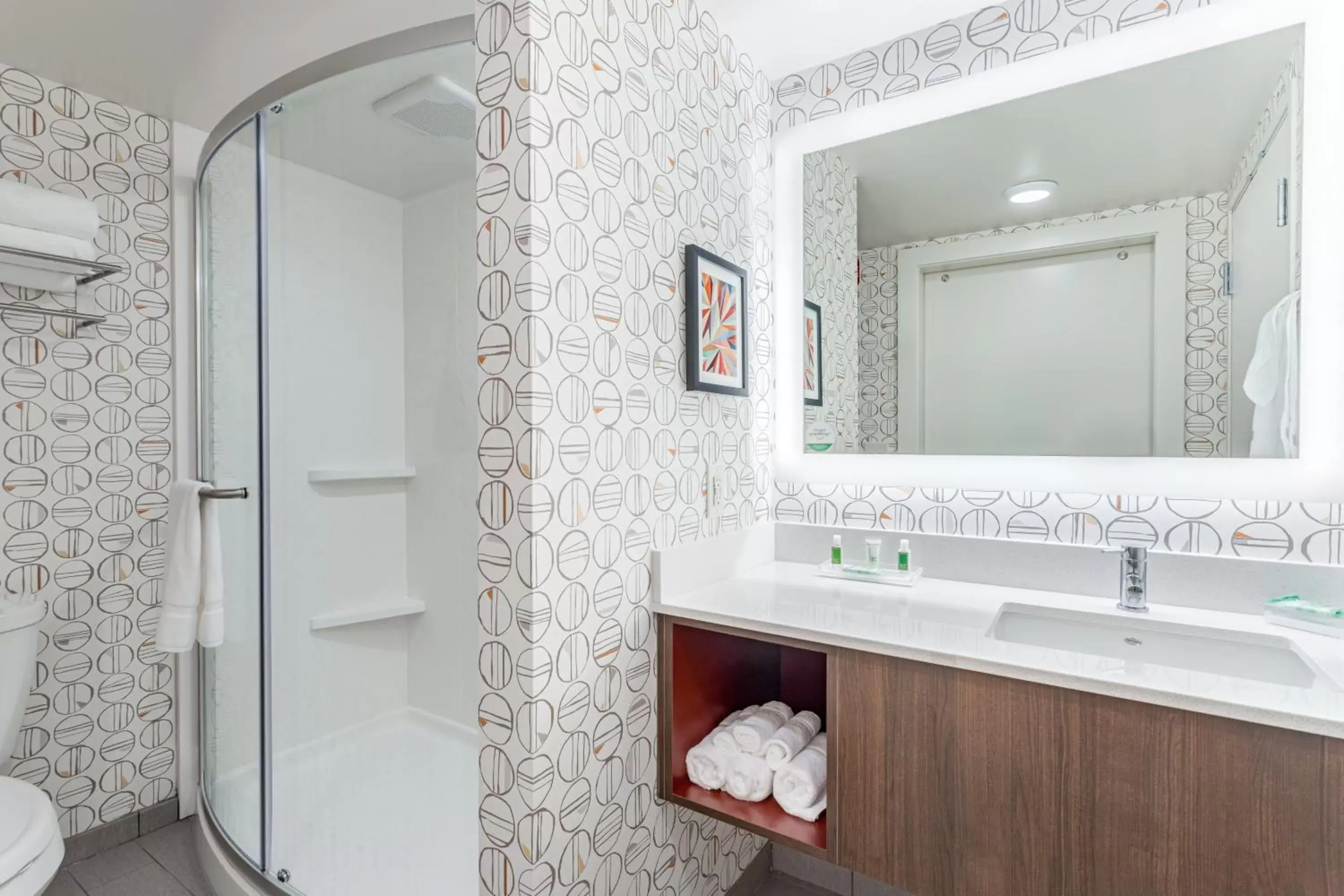 Standard King Room in Holiday Inn - Columbus by IHG Standard King Room in Holiday Inn - Columbus by IHG