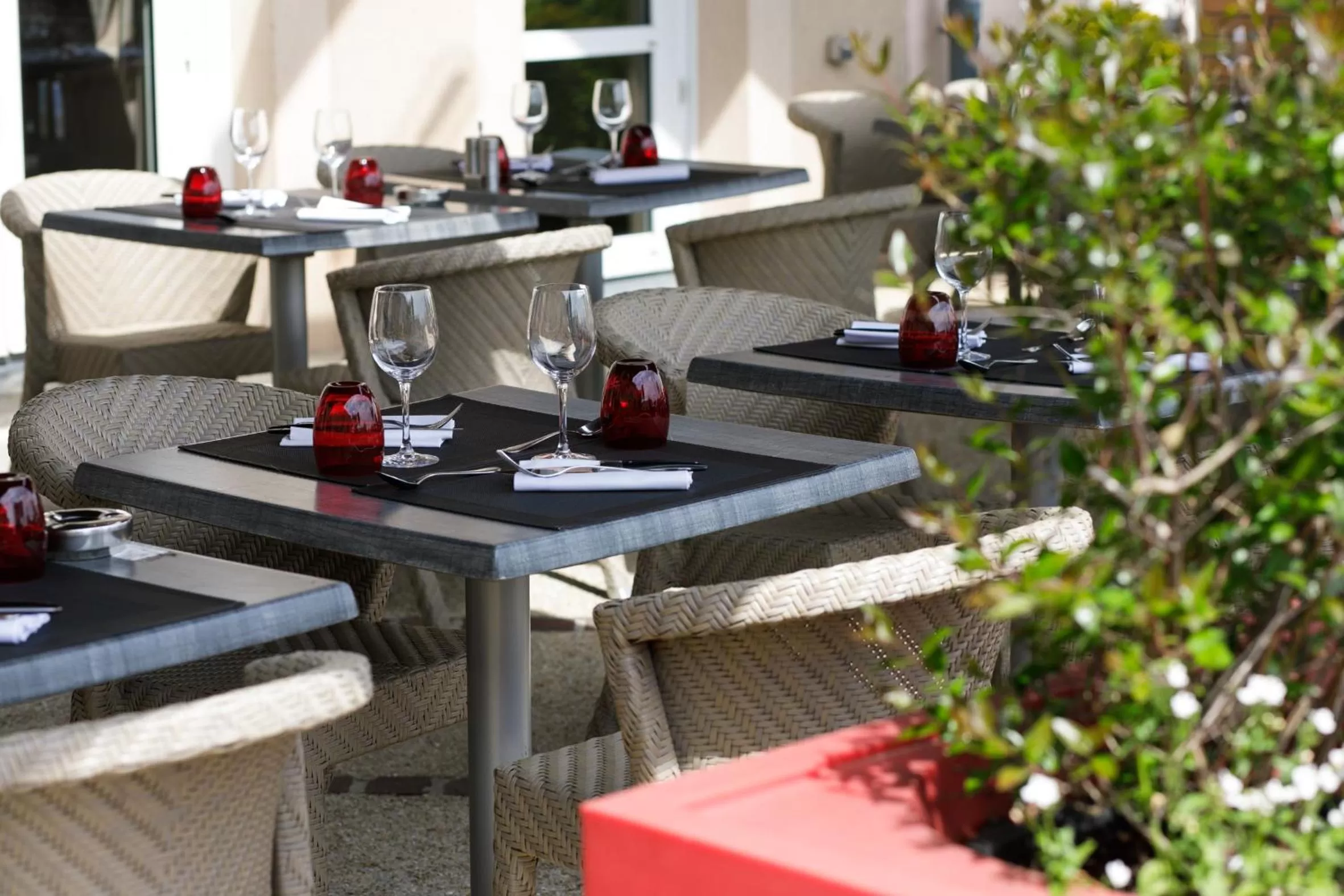 Patio in Logis L'Orée de Chartres - Barjouville