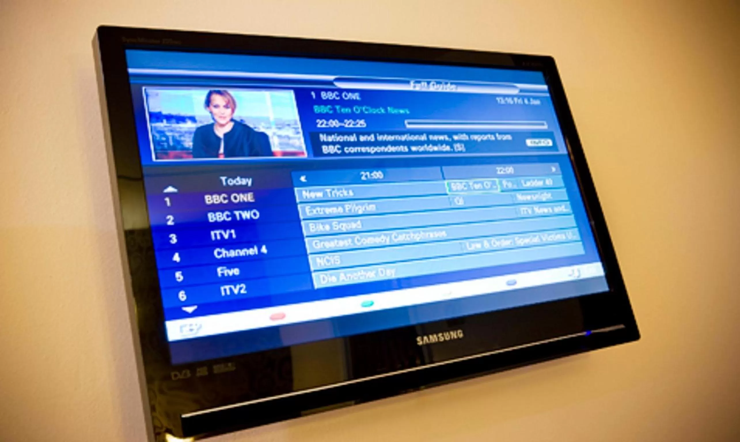 TV and multimedia in The Junction Hotel