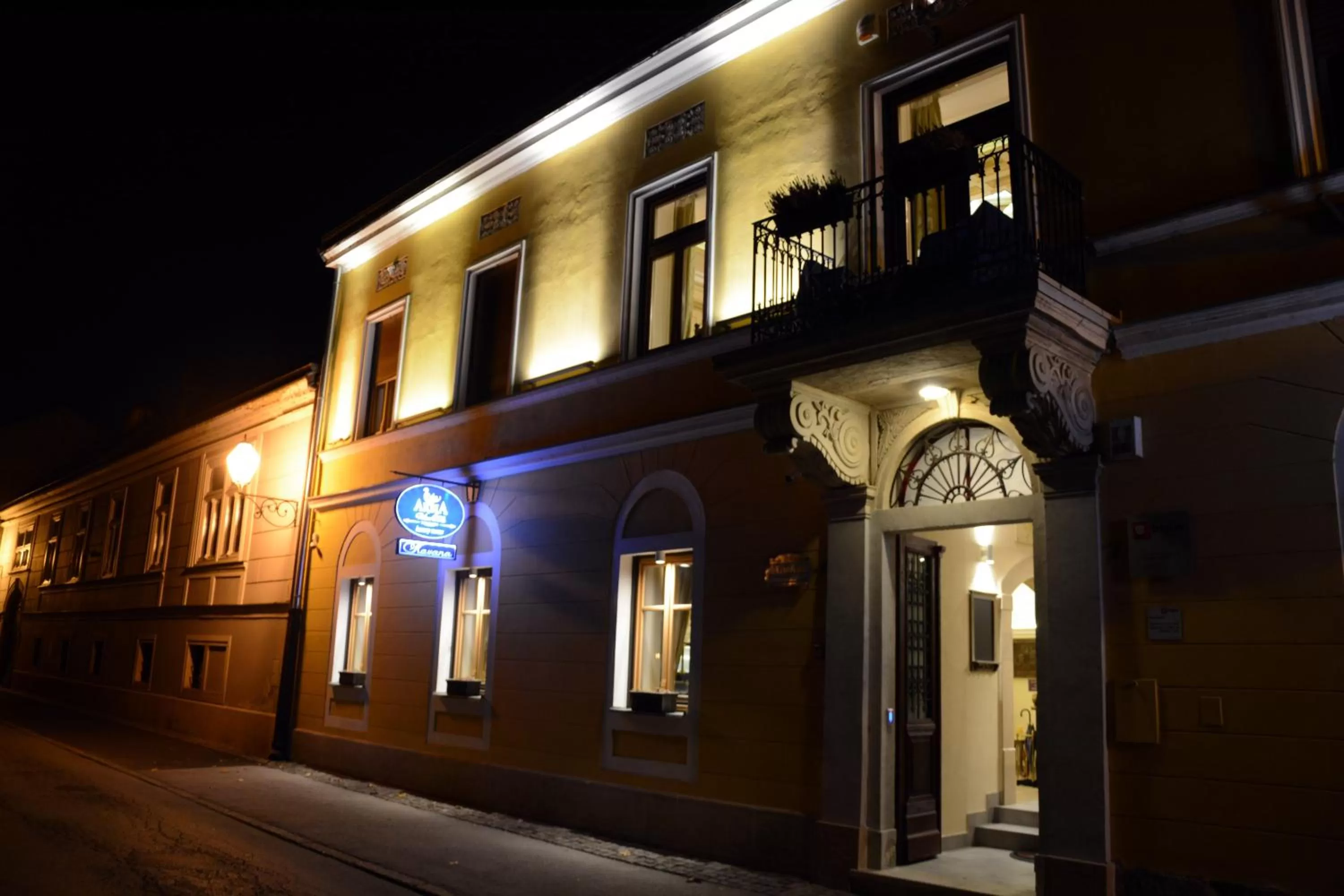 Arbia Dorka Heritage Palace