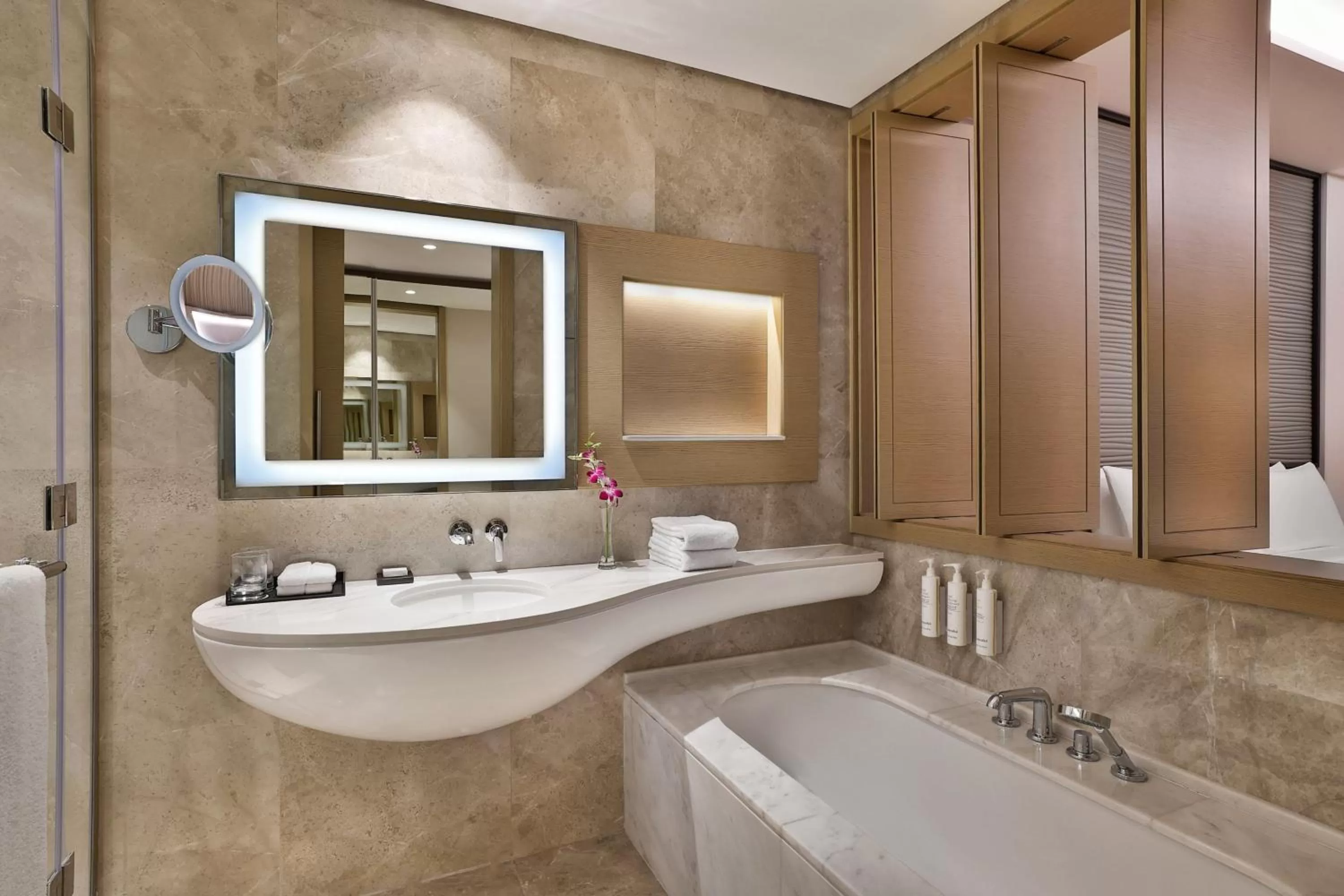 Bathroom in Jeddah Marriott Hotel Madinah Road