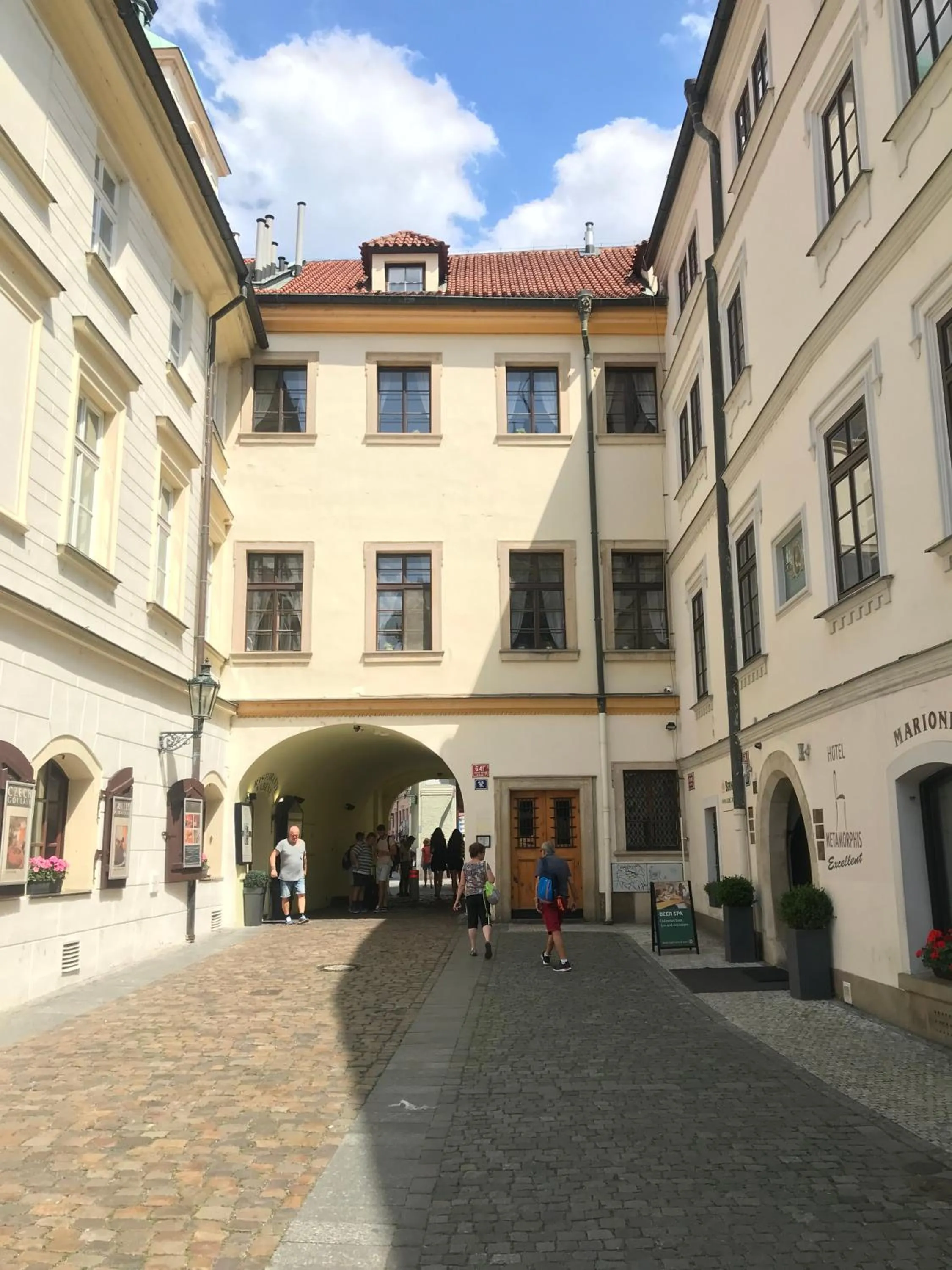 Property building in Hotel Metamorphis