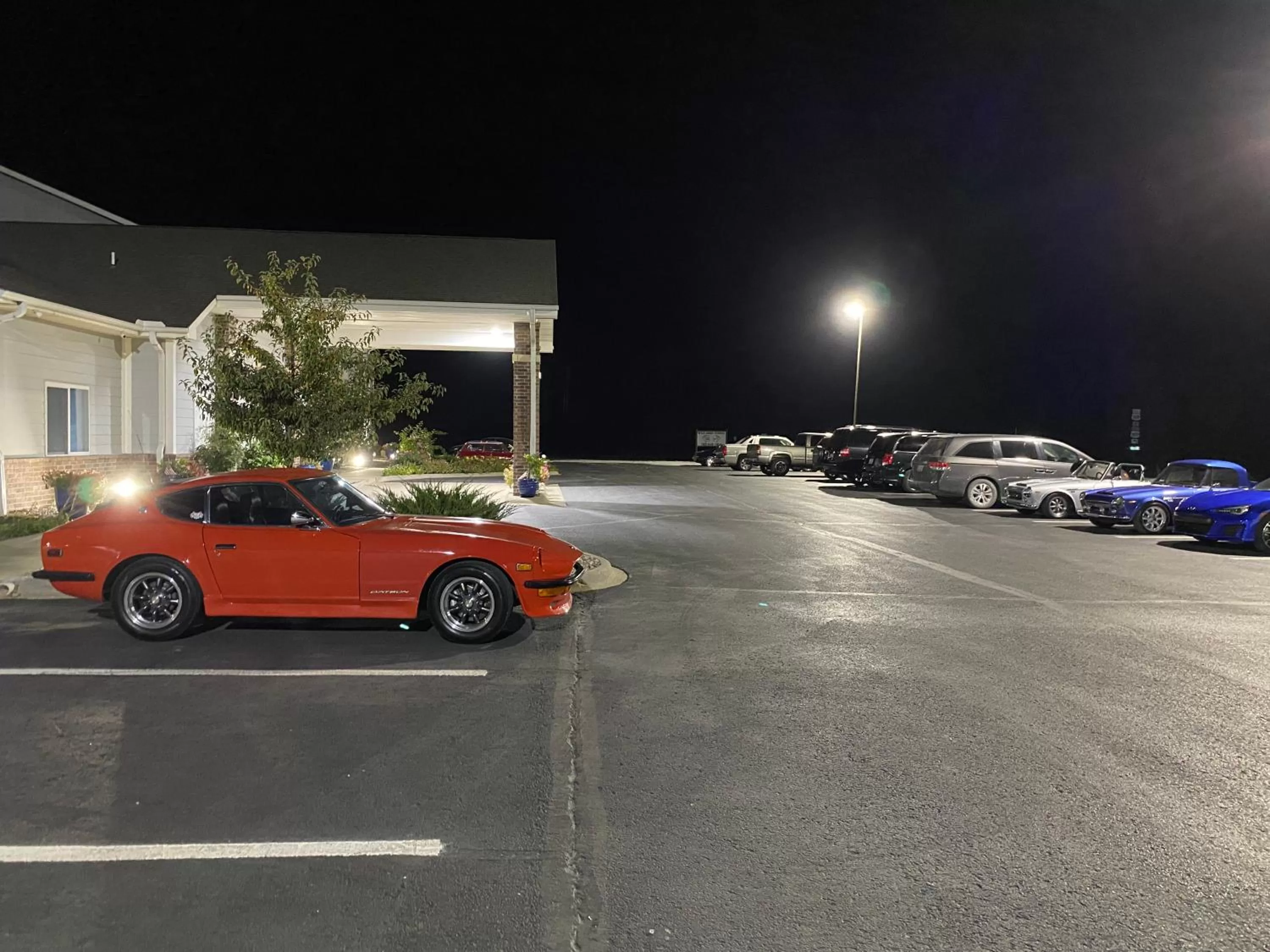 Property building in Garnett Hotel & RV Park