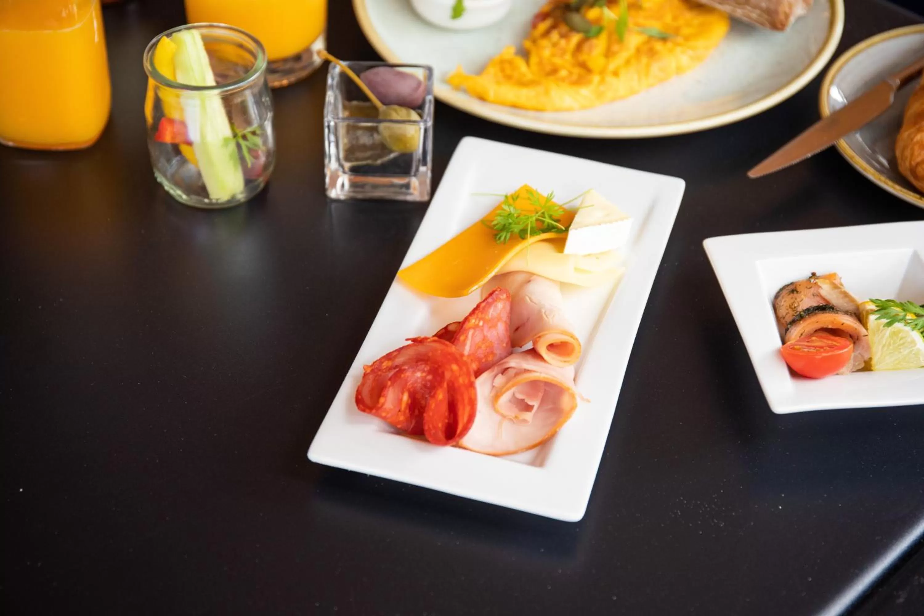 Breakfast in Crowne Plaza Budapest by IHG