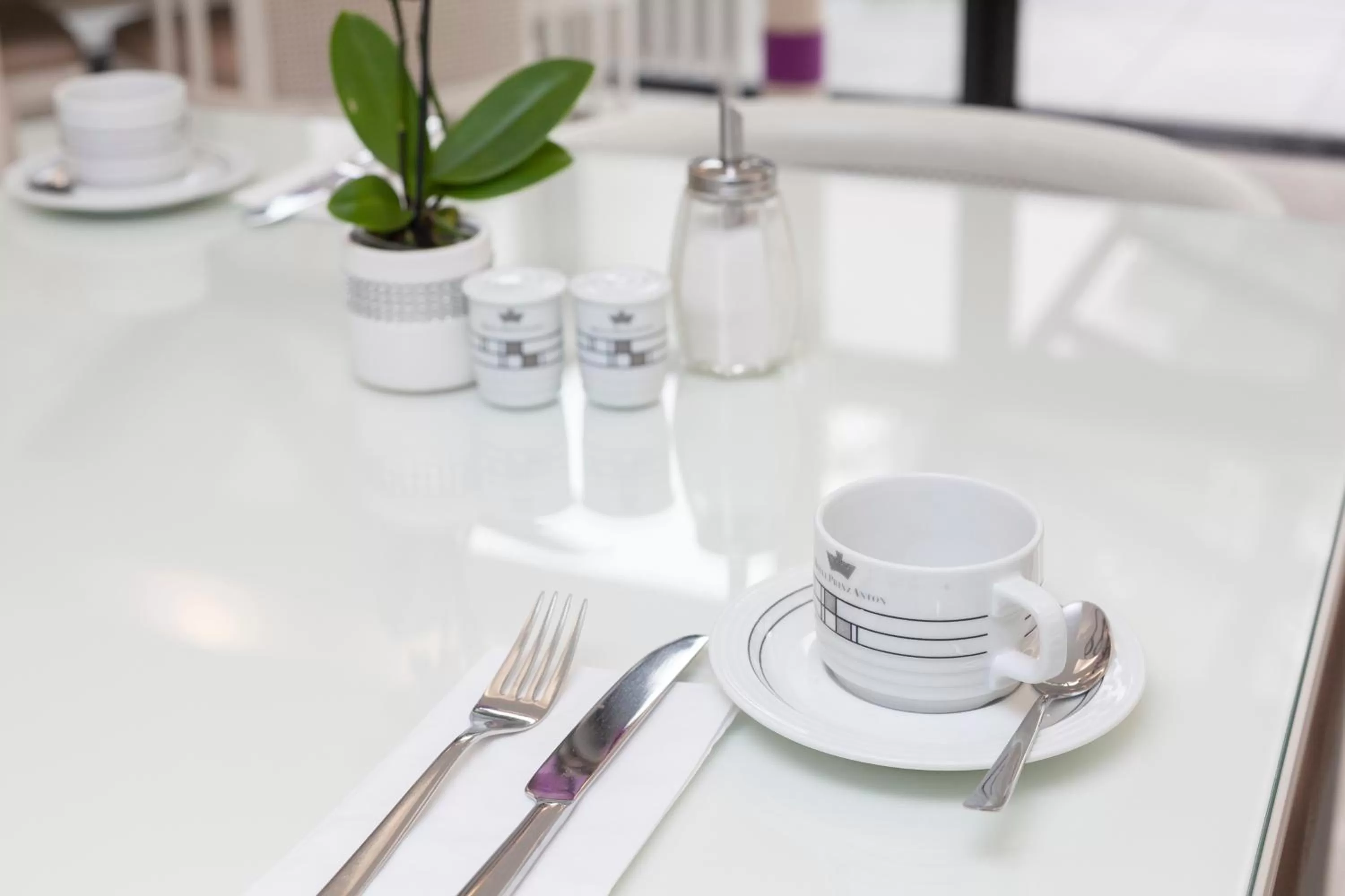 Breakfast in Hotel Prinz Anton