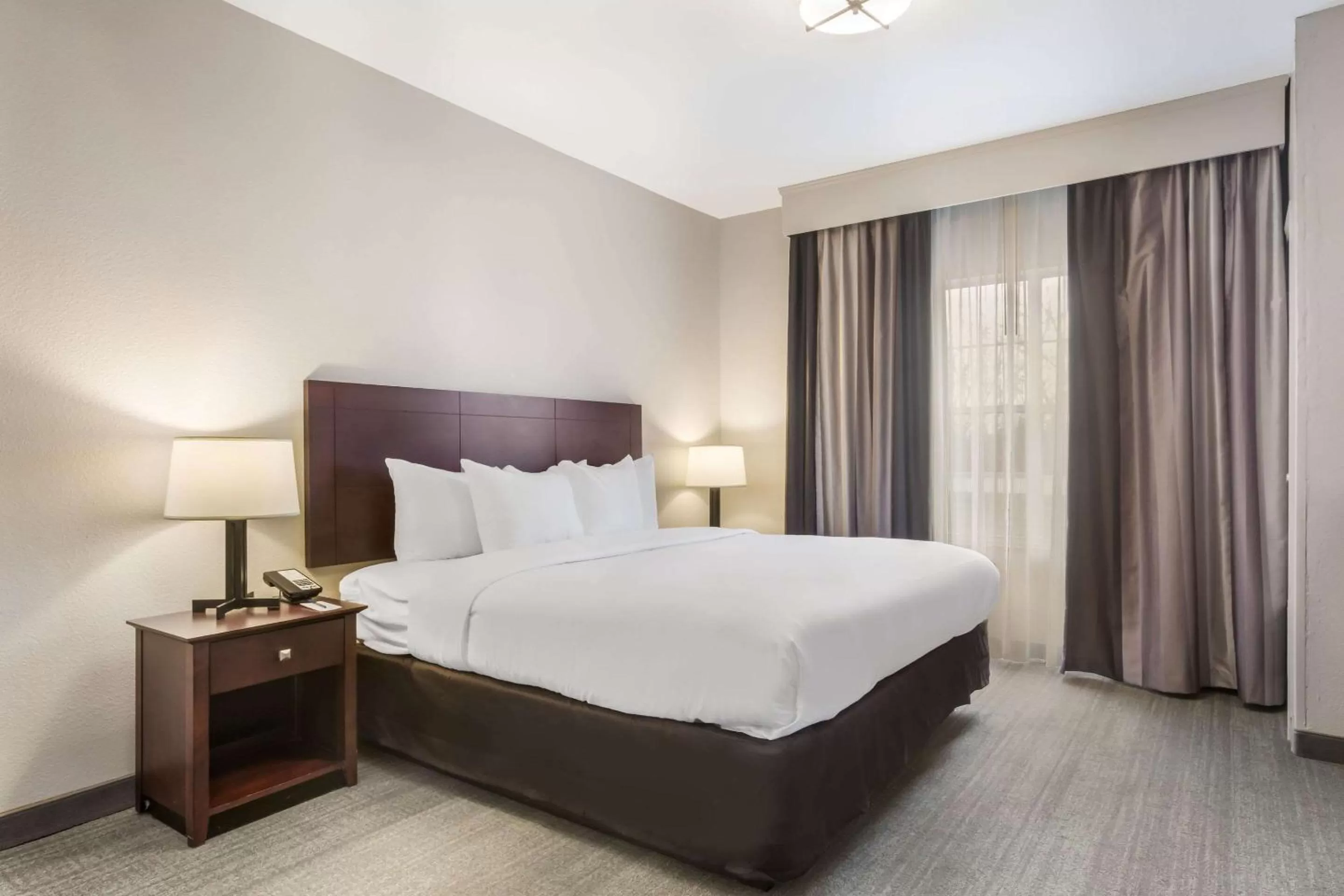 Photo of the whole room, Bed in Comfort Inn & Suites Fairburn - Atlanta Southwest