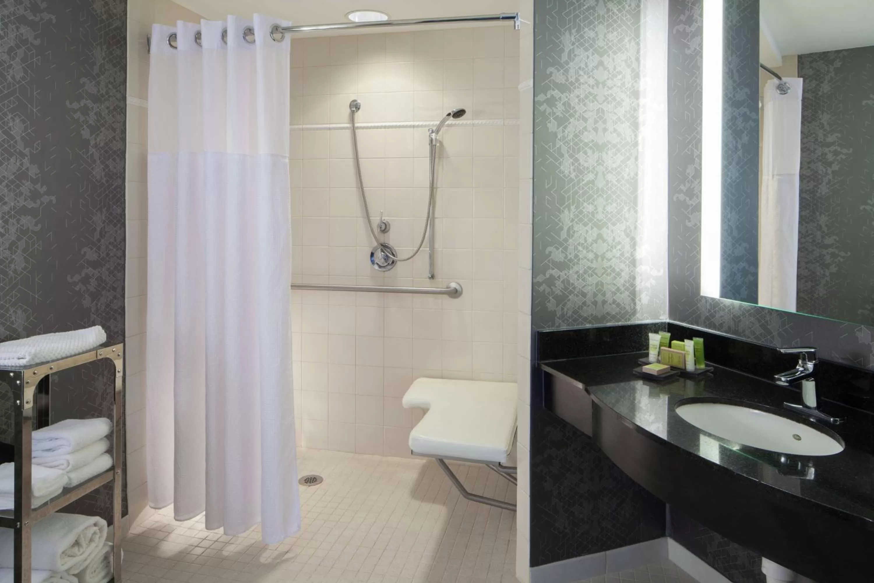 Shower in Hilton Boston Back Bay