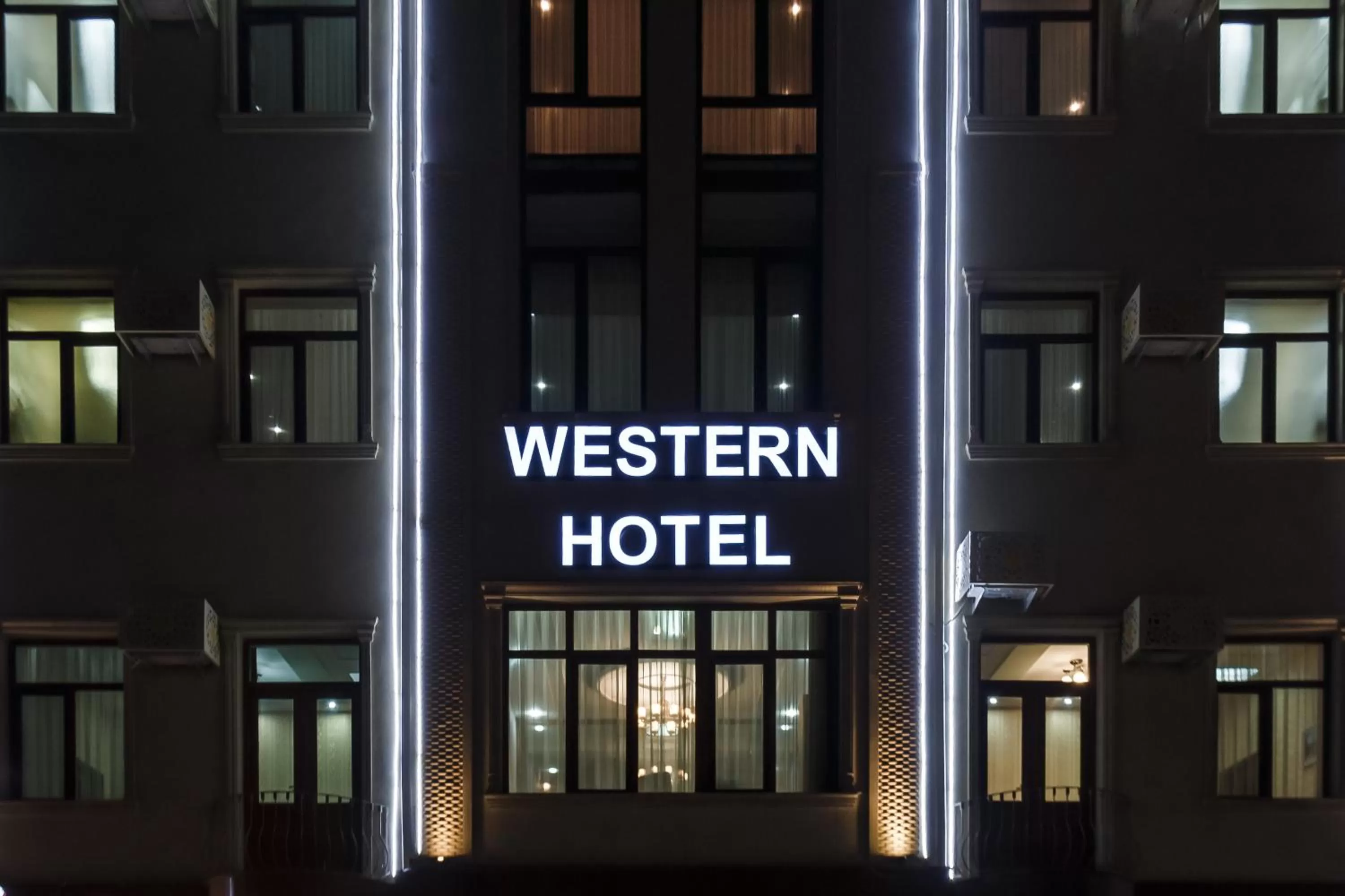 Property building in Western Suites Hotel