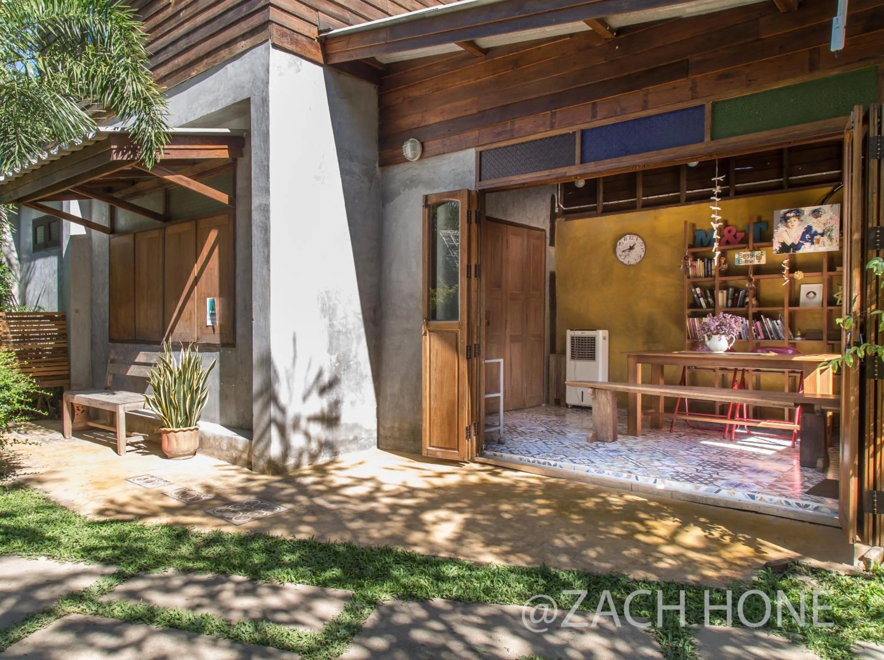 Area and facilities in Pai Country Hut