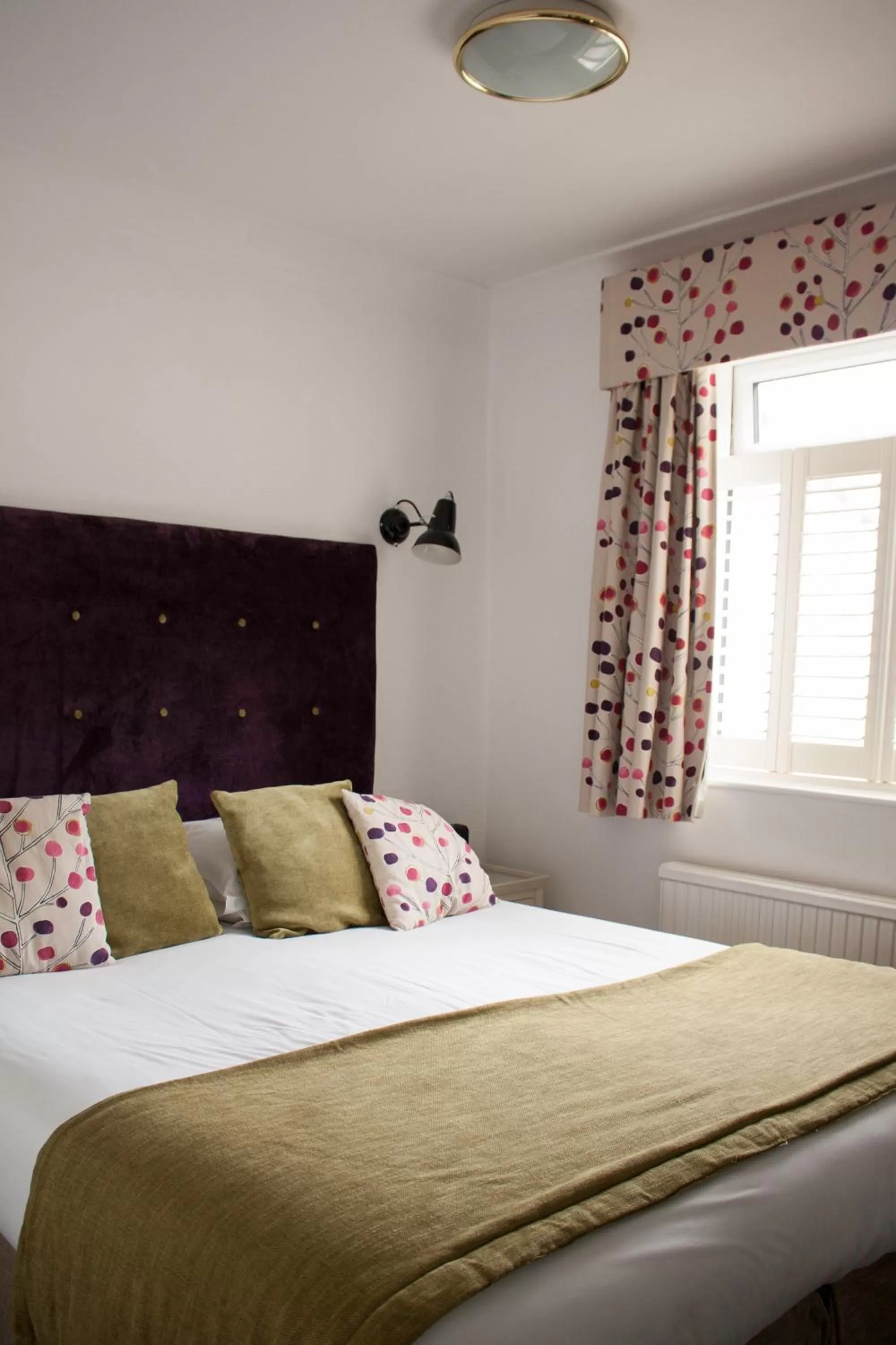 Bedroom, Bed in Ascot House