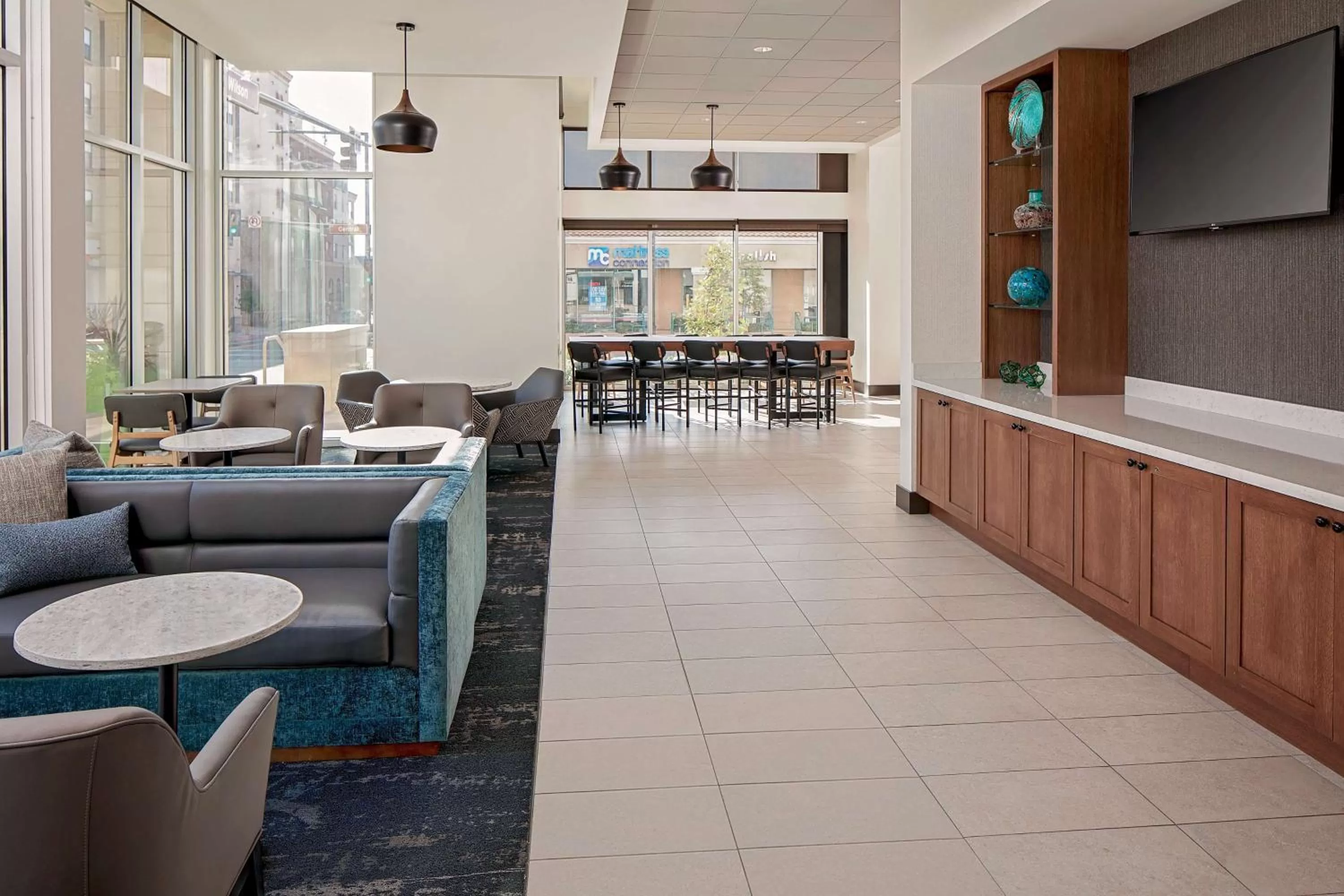 Lobby or reception in Hyatt Place Glendale/Los Angeles