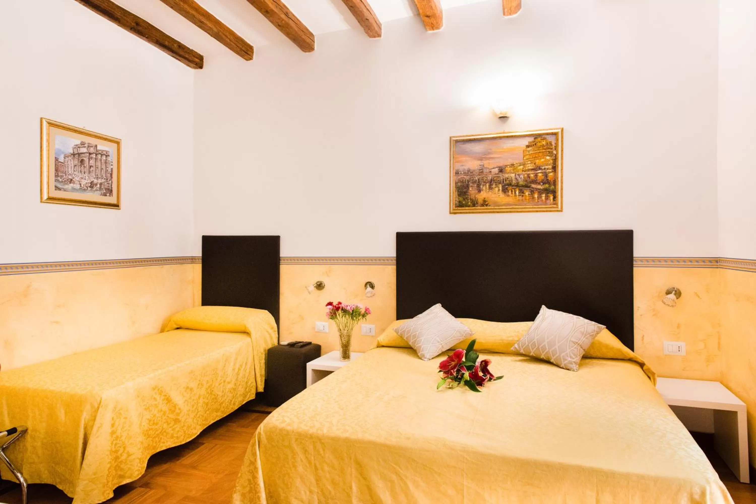 Photo of the whole room, Bed in Domus Popolo