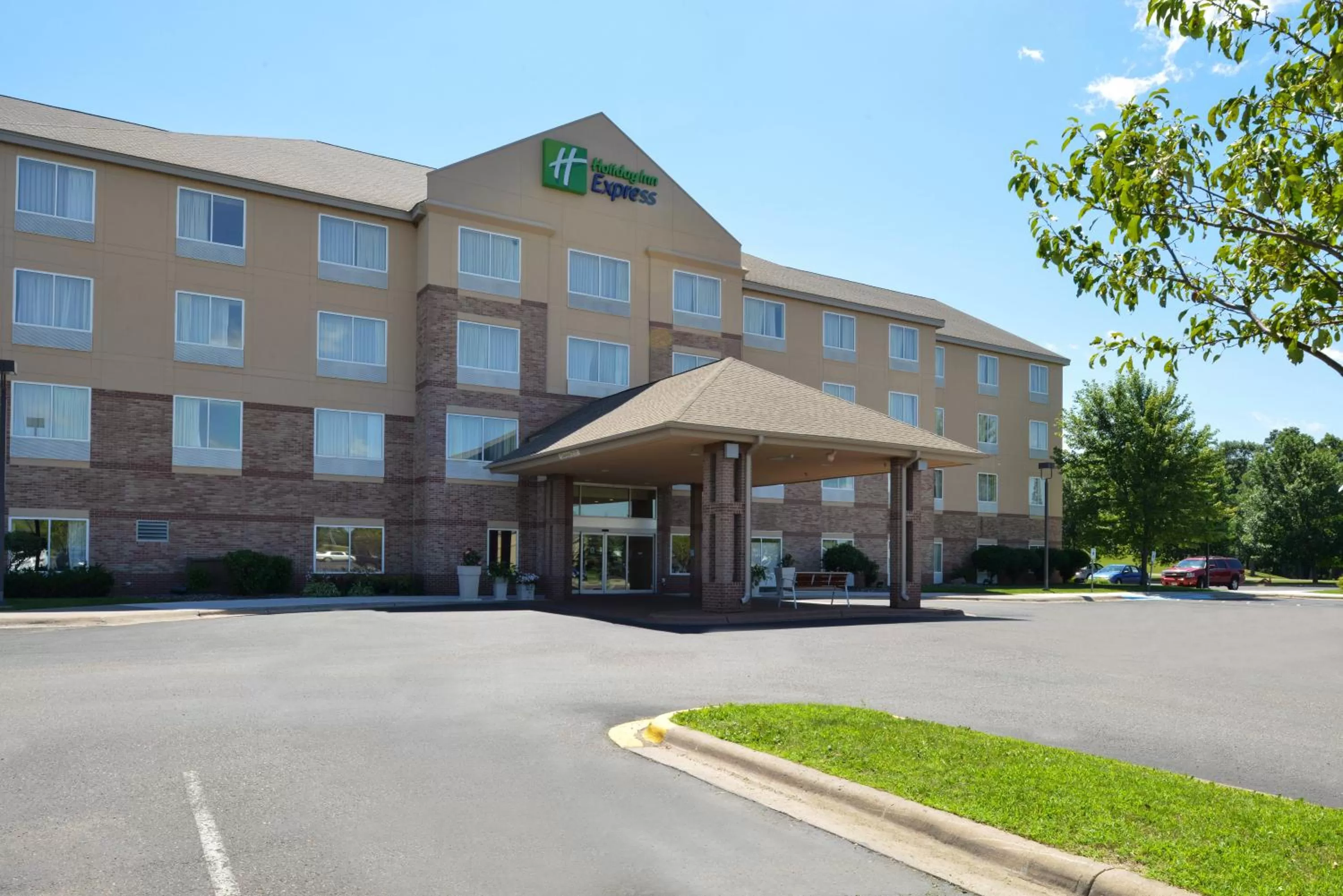 Property building in Holiday Inn Express St Croix Valley by IHG