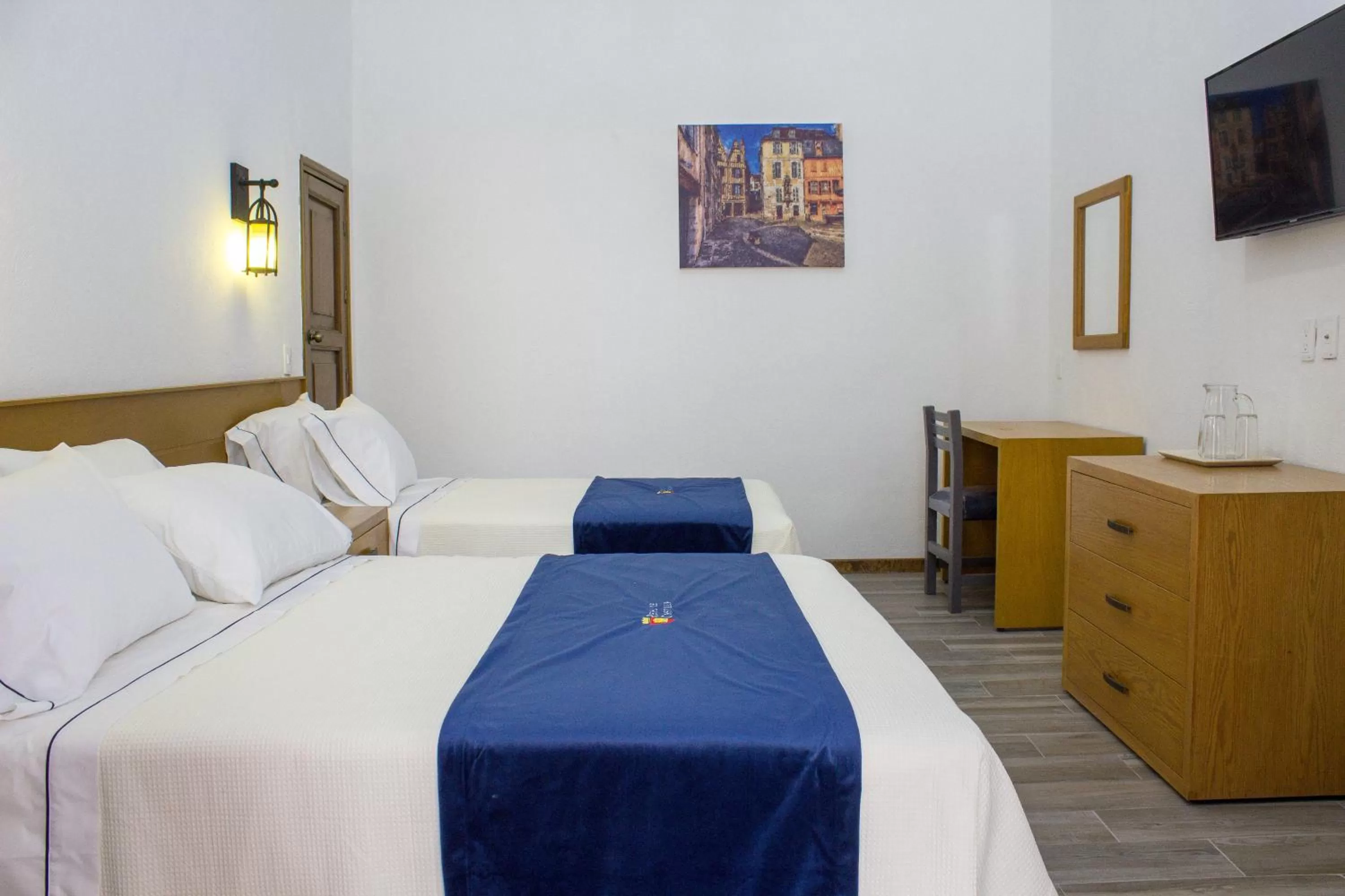 Photo of the whole room, Bed in Hotel Real de Castilla Colonial