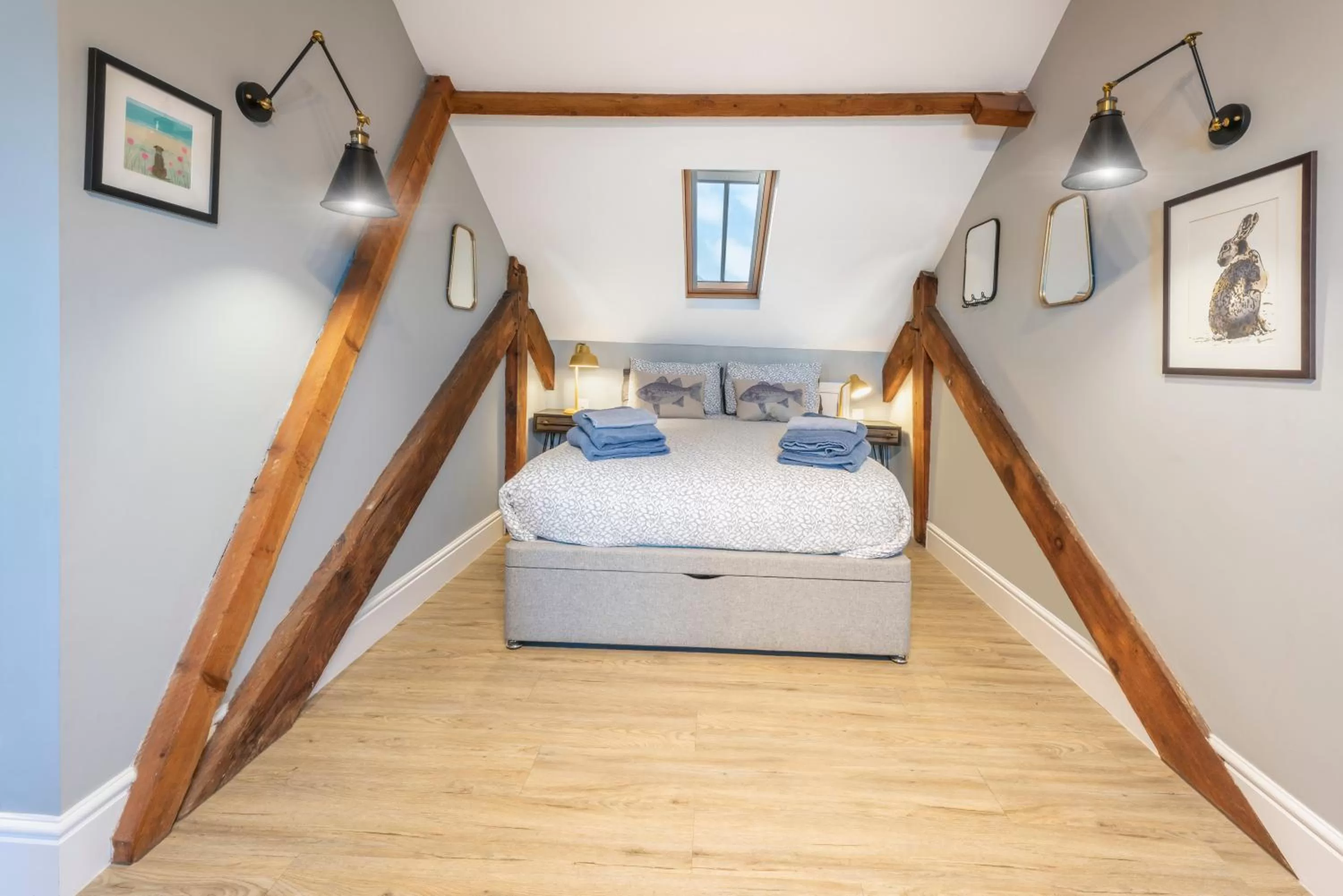 Bedroom, Bed in The Royal George