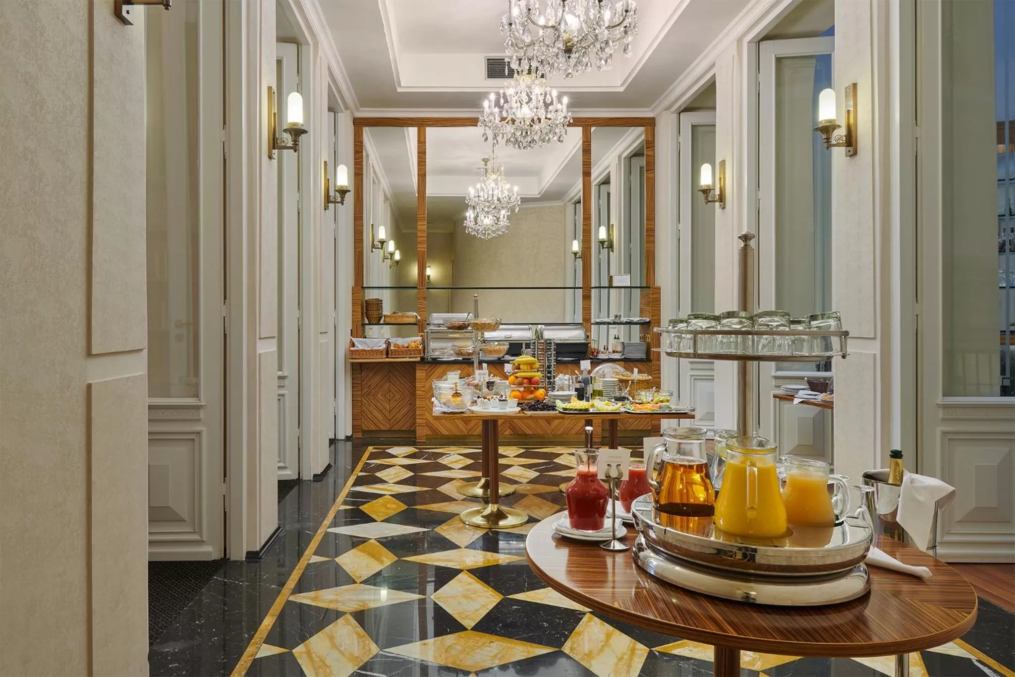 Buffet breakfast in Ventana Hotel Prague