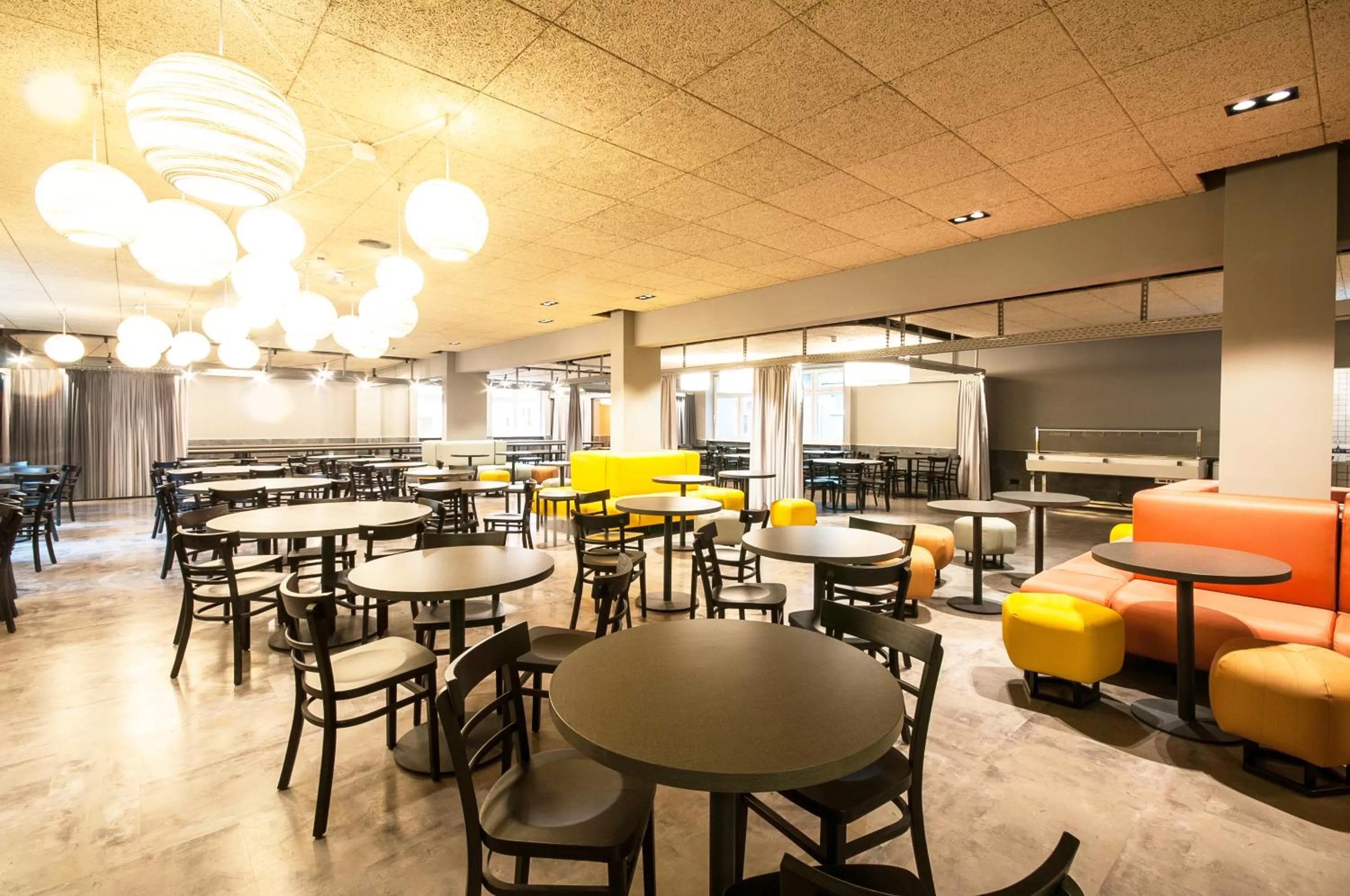 Restaurant/places to eat in a&o Berlin Mitte