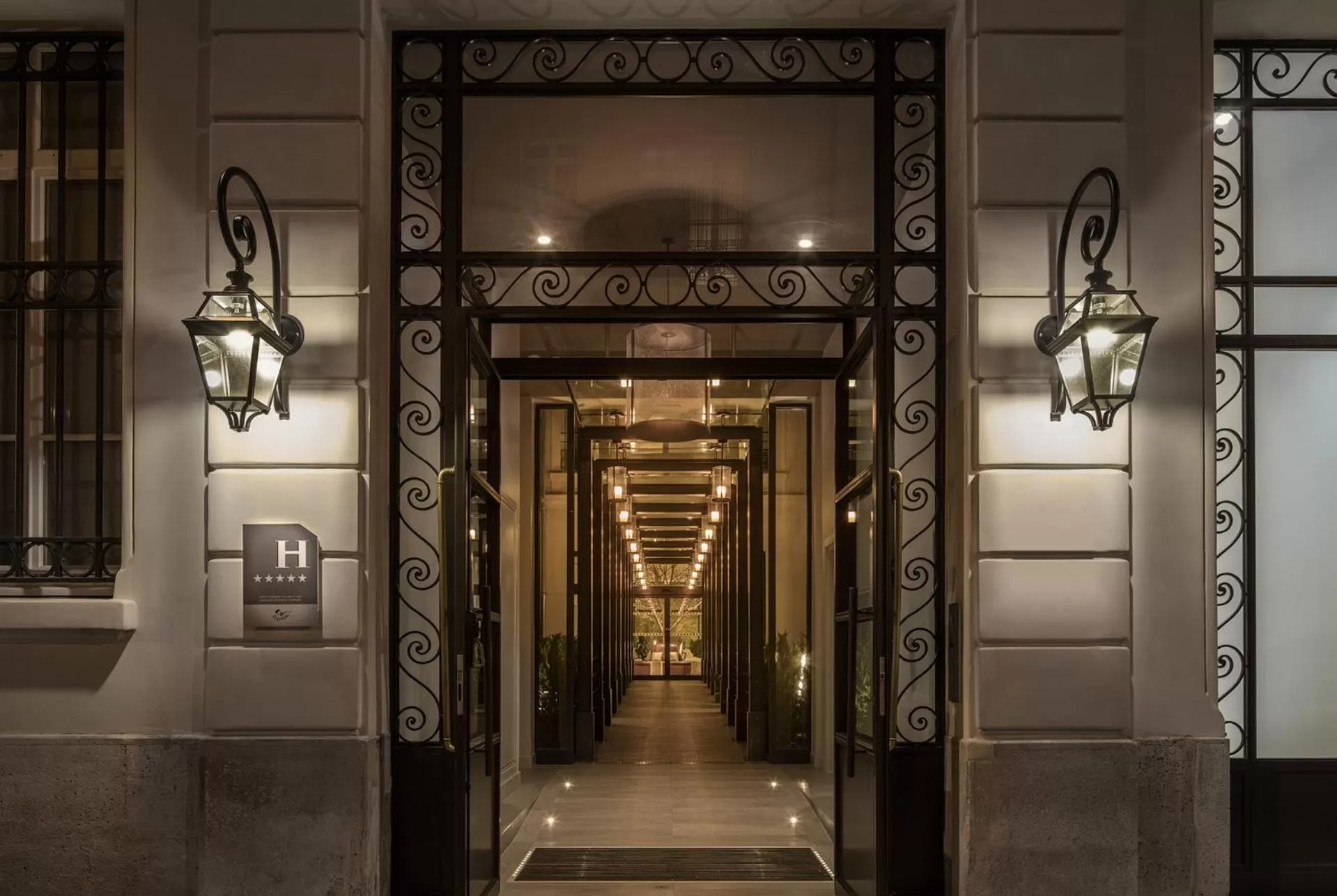 Facade/entrance in Hôtel Opéra Liège