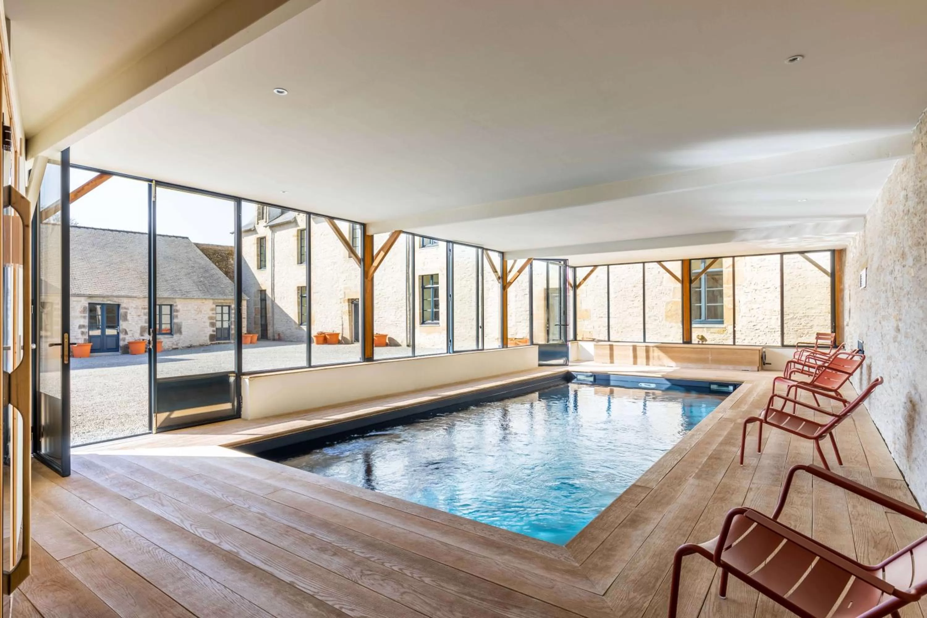 Swimming Pool in Manoir du Guern