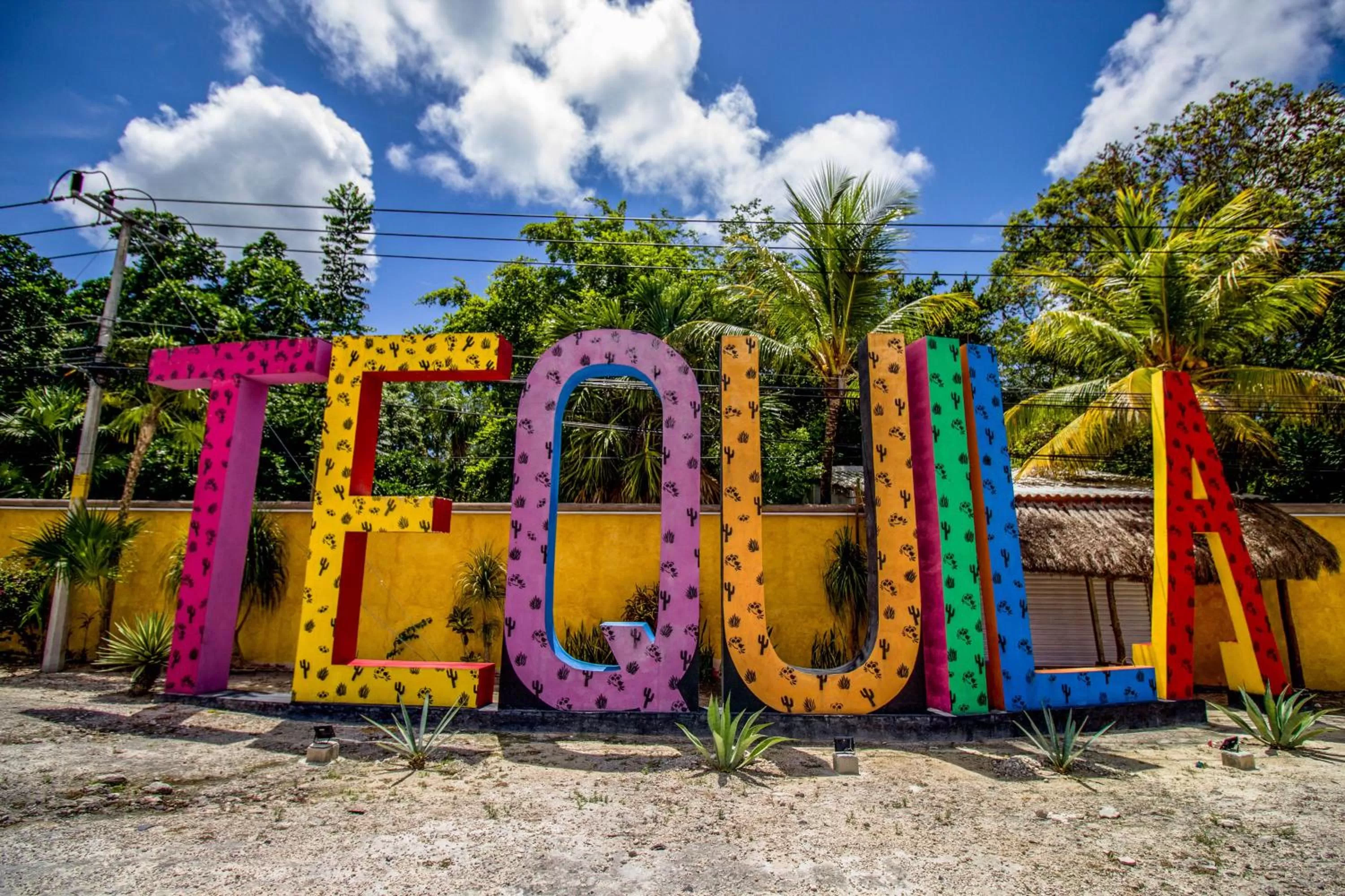 Facade/entrance in Hotel Tequila Cancun
