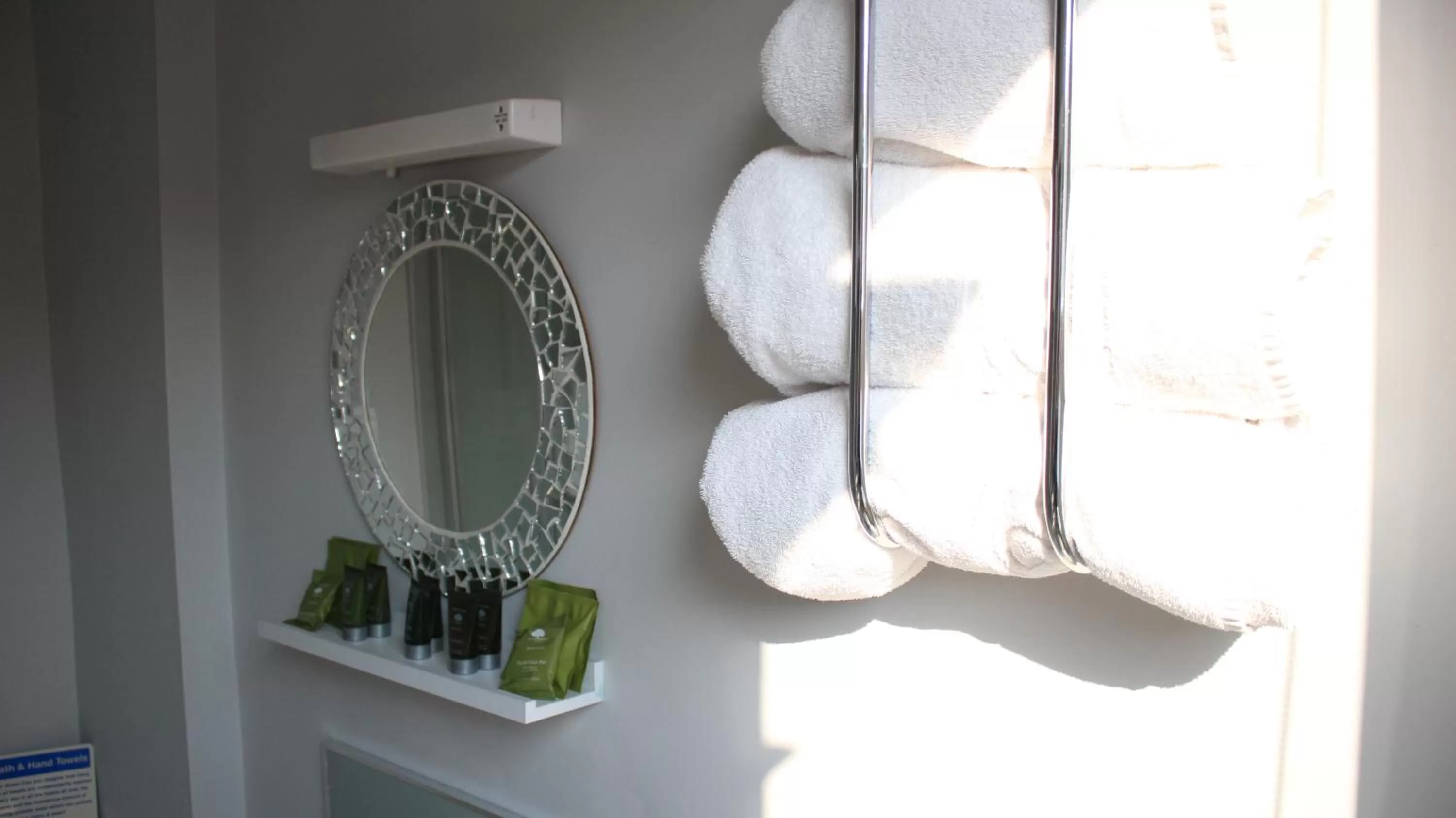 Bathroom in The Whittington and Cat