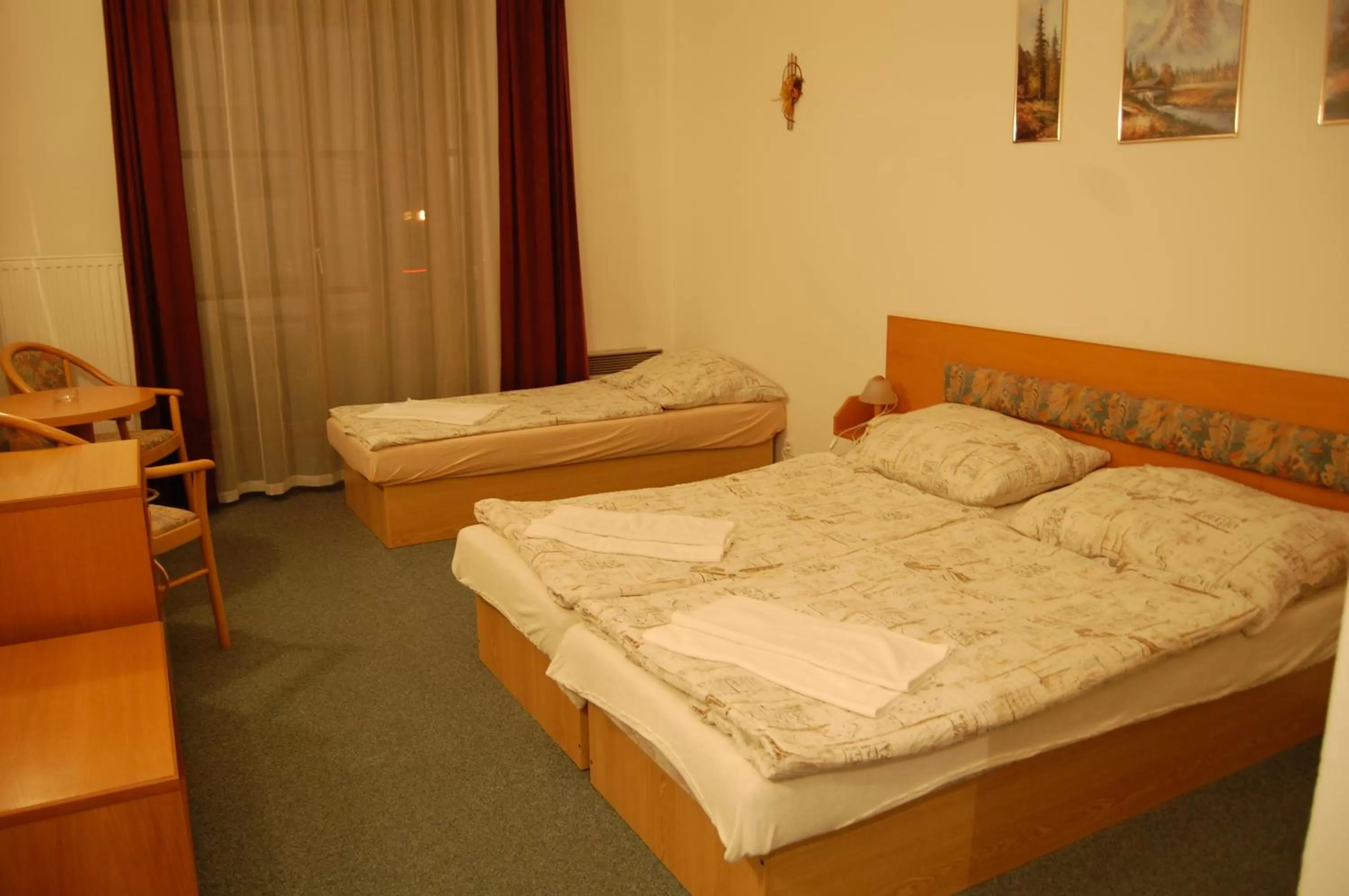 TV and multimedia, Bed in Hotel Sloup