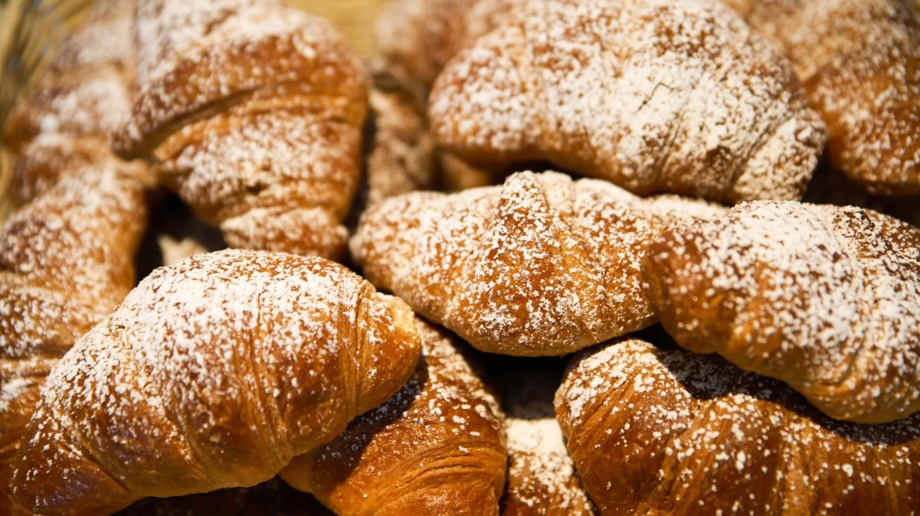 Food and drinks in Taormina Panoramic Hotel