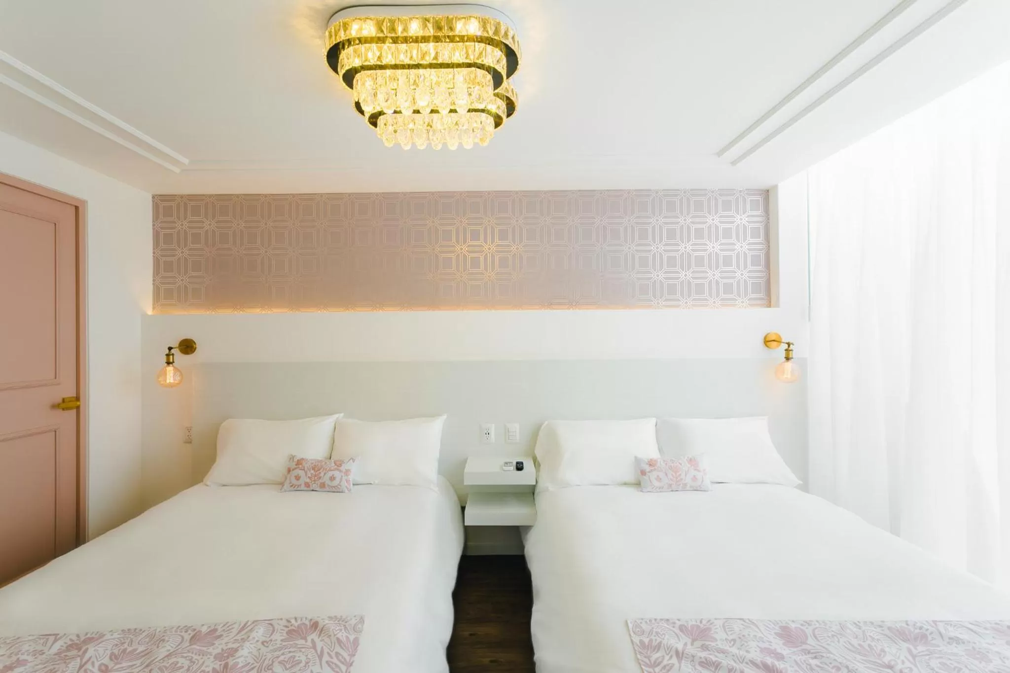 Bed in Casa Oxa Hotel