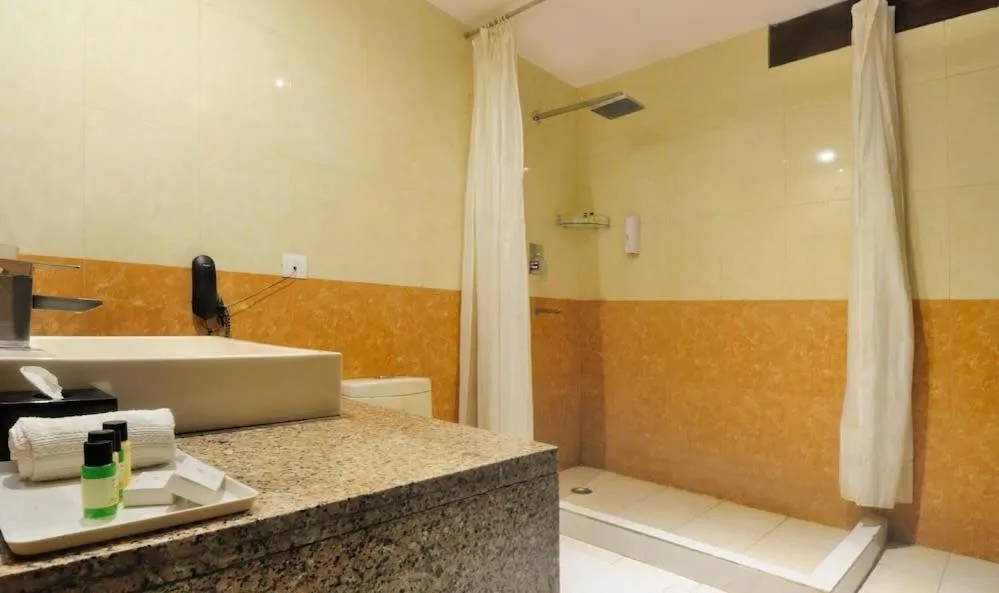 Bathroom in Zenith Hotel - Delhi Airport