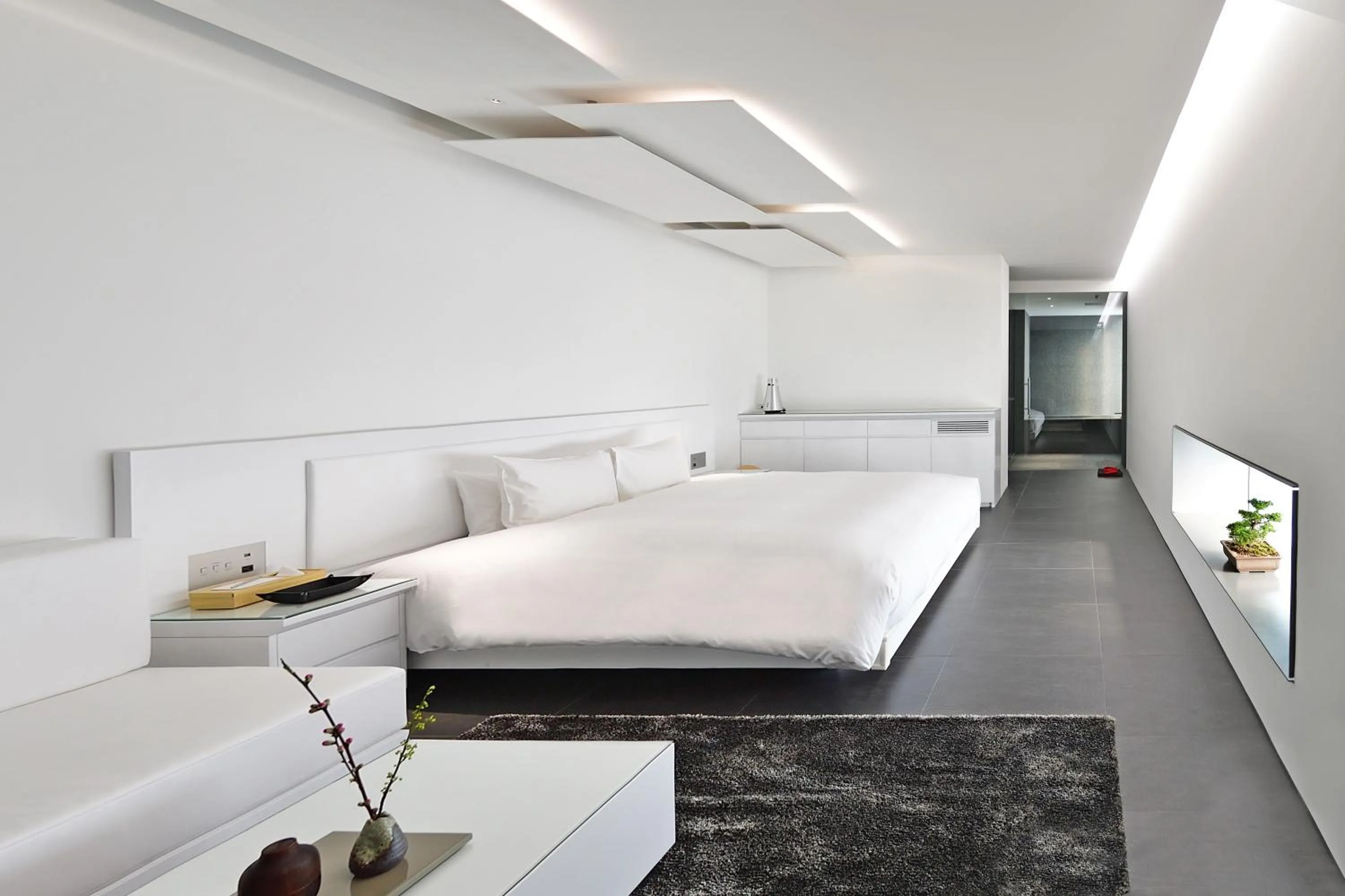 Photo of the whole room, Bed in MOGANA