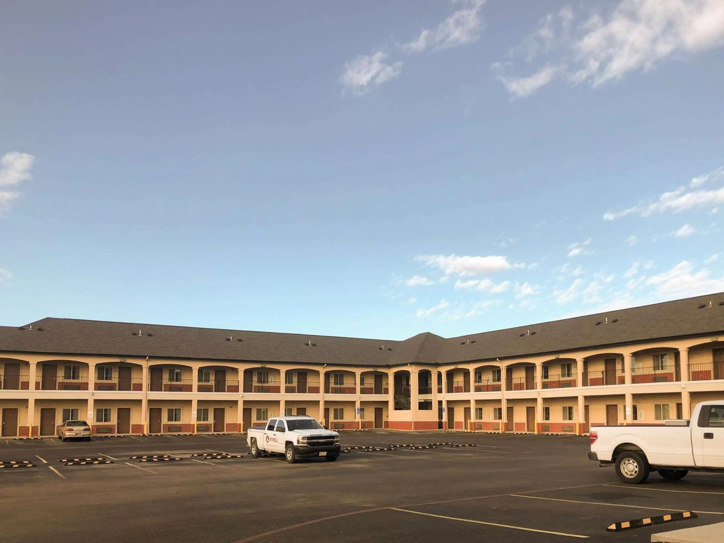 Property building in Studio 6 Odessa, Tx